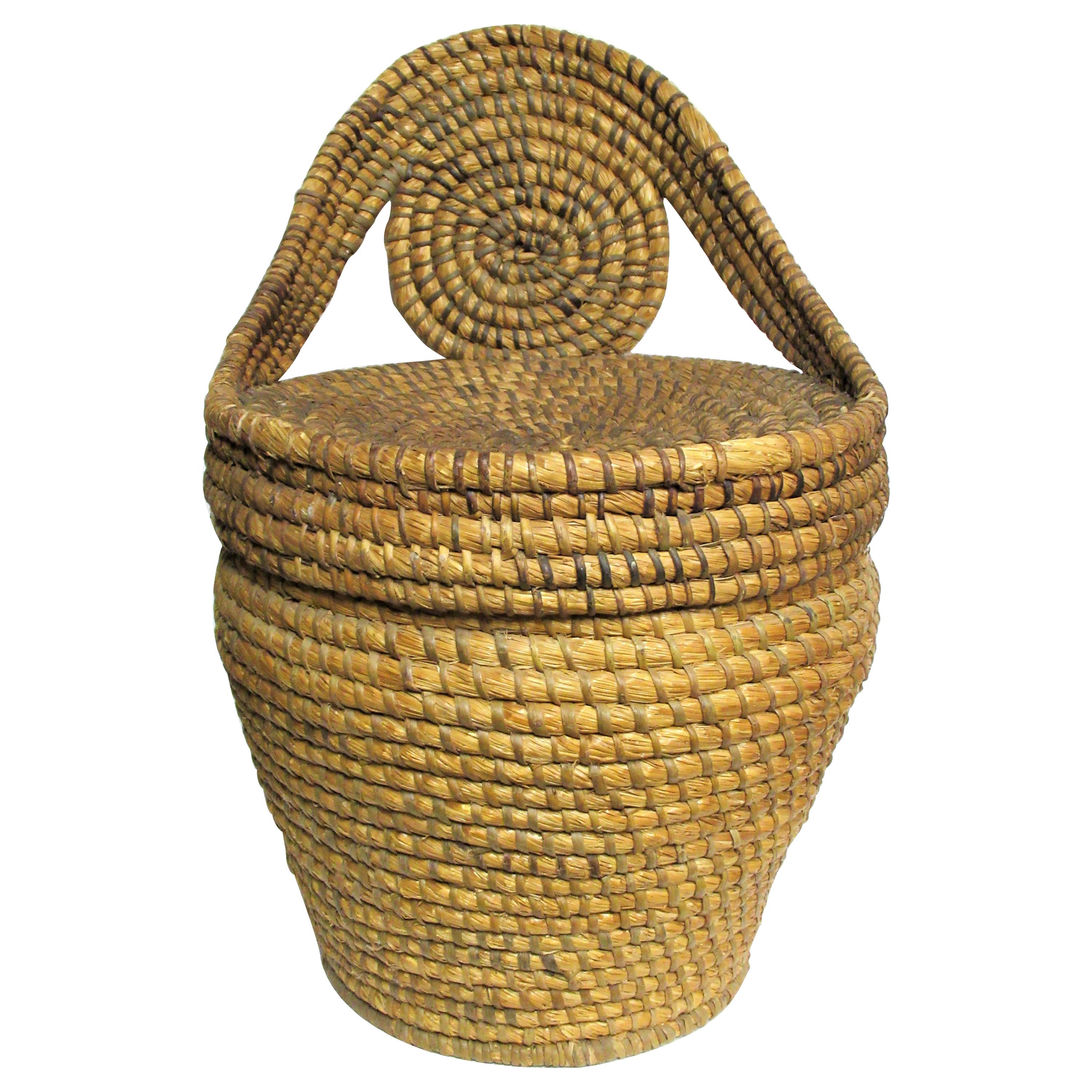 Antique Americana Pennsylvania Rye Straw Lidded Basket