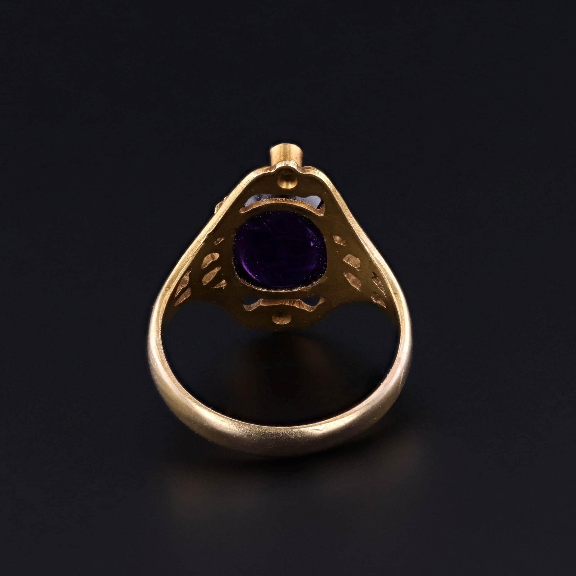 Cabochon Anello antico con ametista e diamanti in oro 10k in vendita