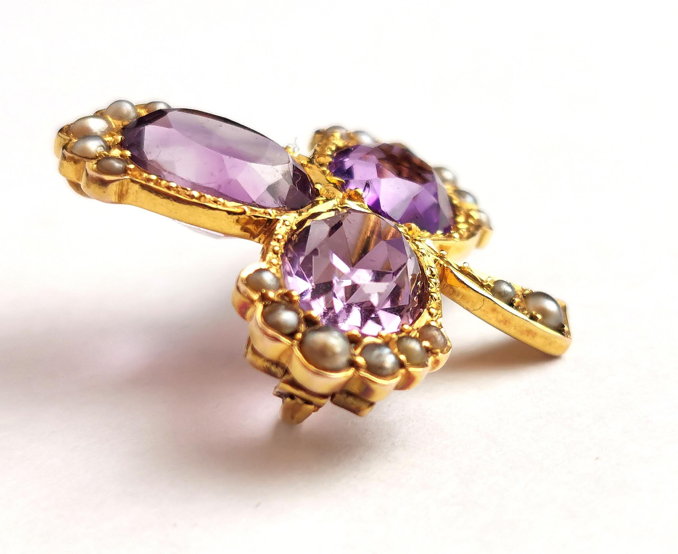 Antique Amethyst and Pearl Shamrock Brooch, Clover, 15k Gold, Victorian For Sale 5