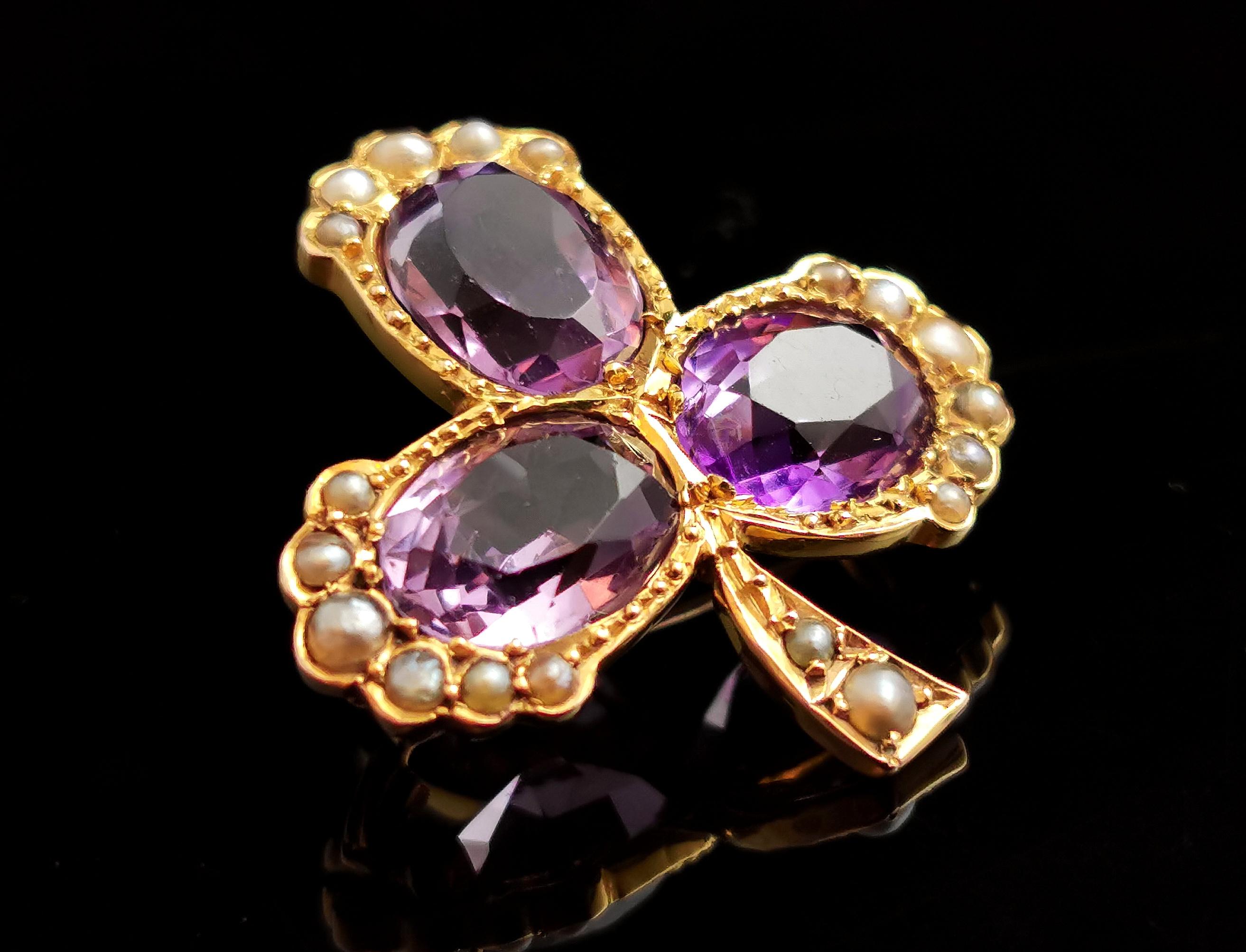 Antique Amethyst and Pearl Shamrock Brooch, Clover, 15k Gold, Victorian For Sale 2