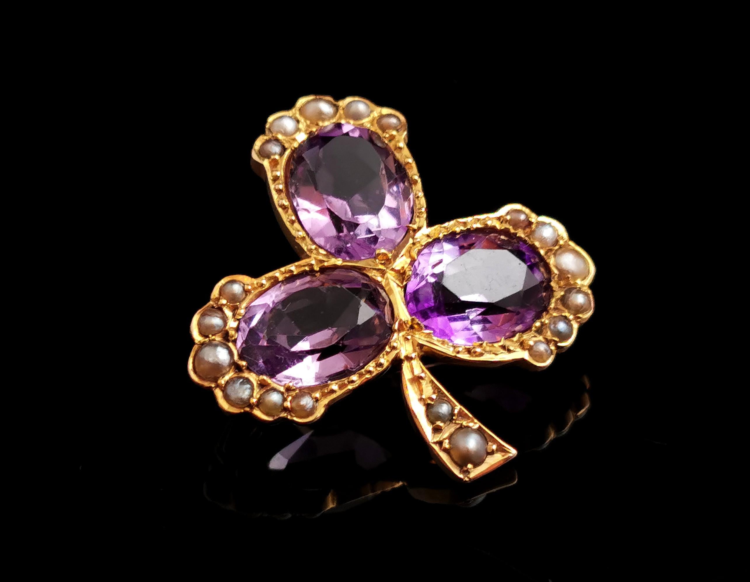 Antique Amethyst and Pearl Shamrock Brooch, Clover, 15k Gold, Victorian For Sale 3