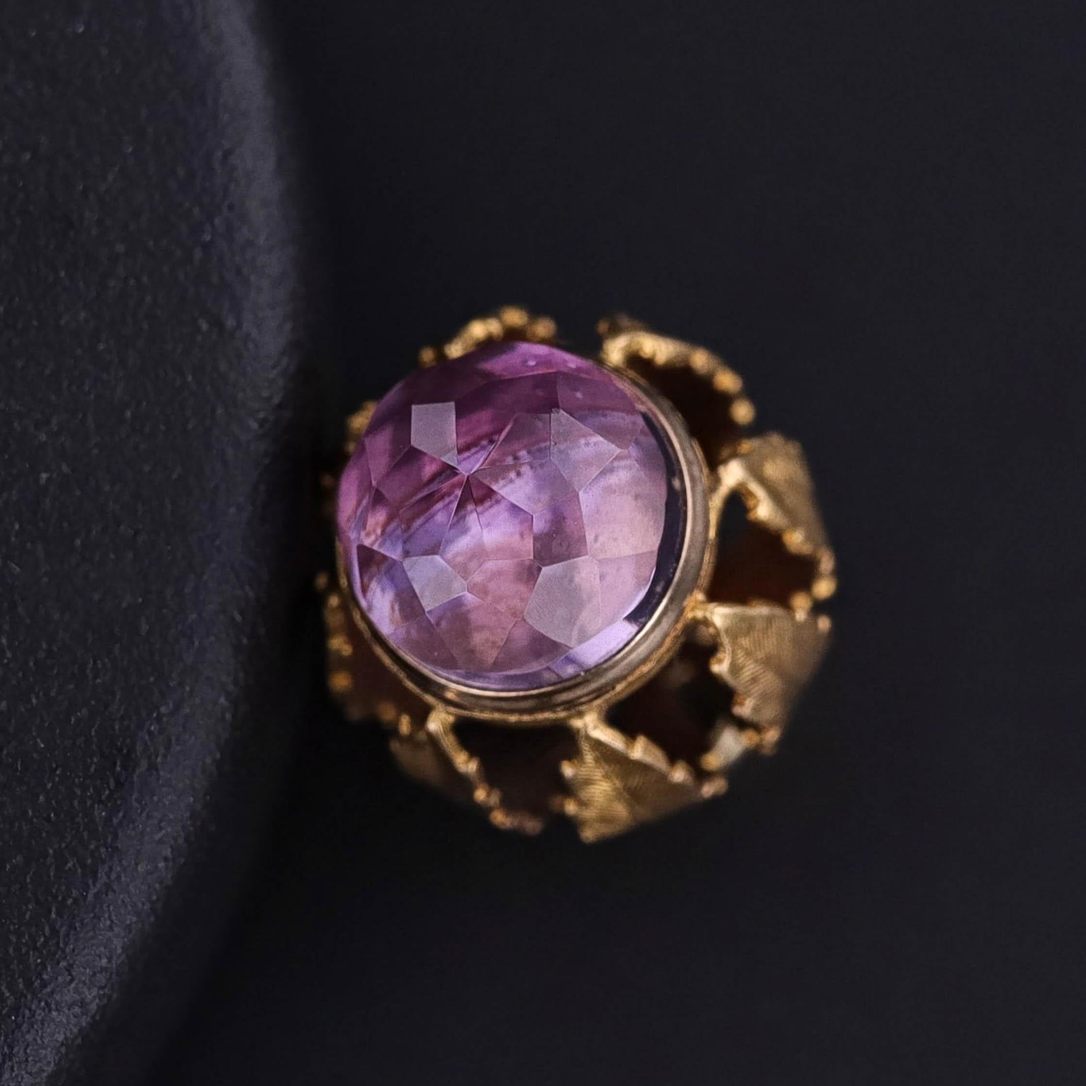 Amuleto de amatista antigua de oro de 14k Victoriano en venta