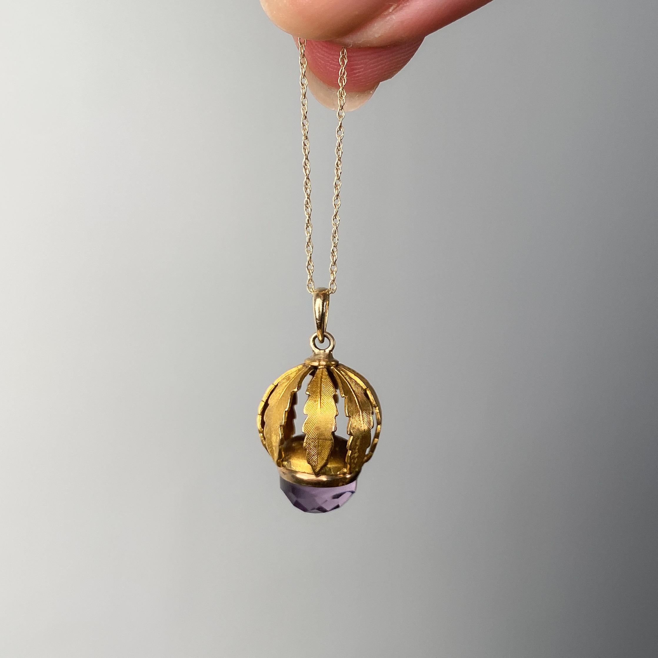 Amuleto de amatista antigua de oro de 14k en venta 1