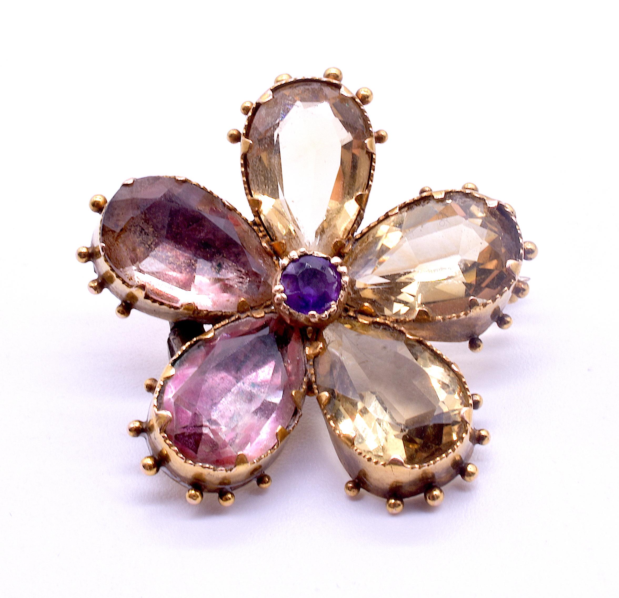Antique Amethyst Citrine & 18K Gold Pansy Brooch, circa 1820 In Excellent Condition For Sale In Baltimore, MD