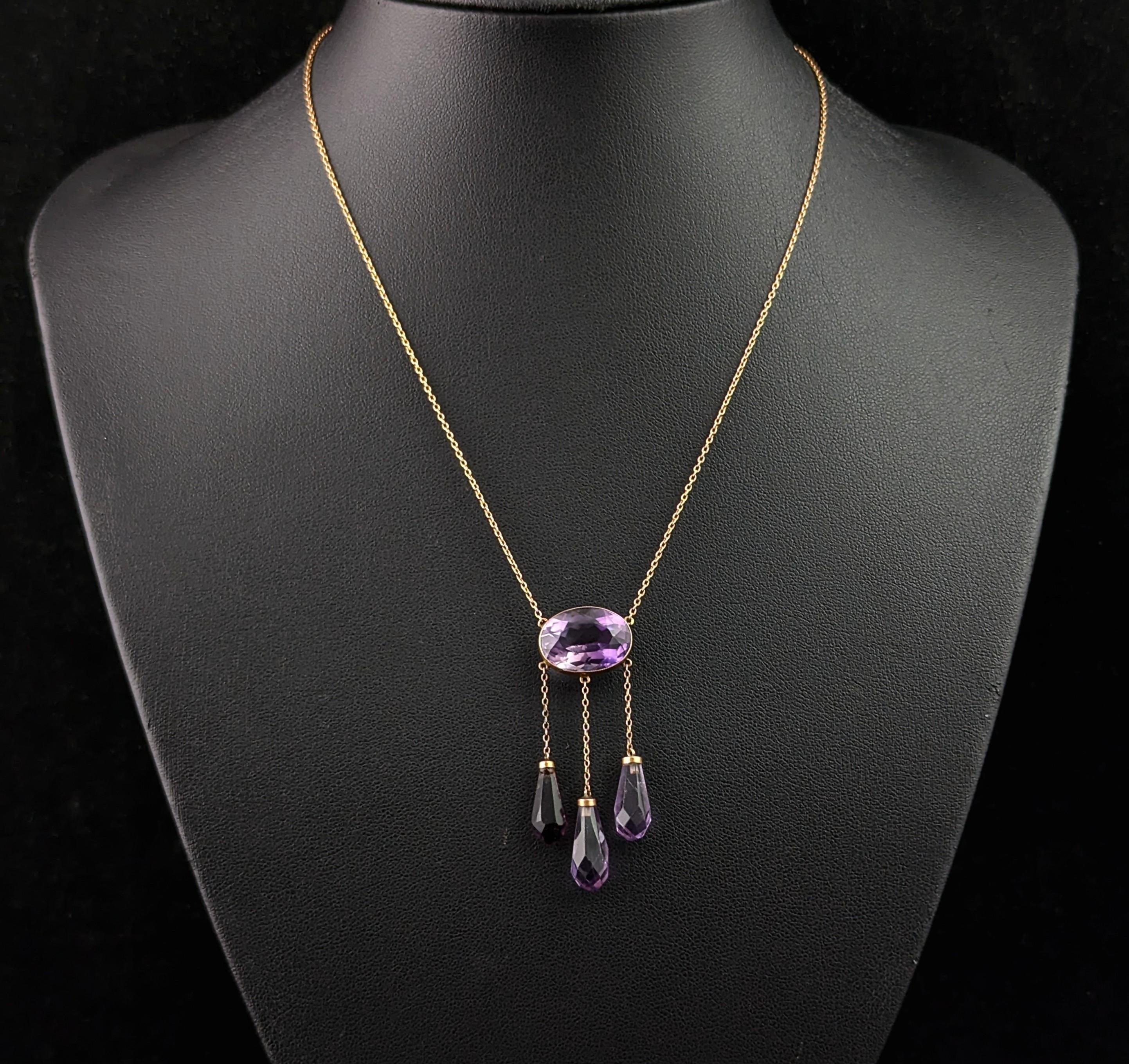 Antique Amethyst drop pendant necklace, 9k yellow gold in vendita 4