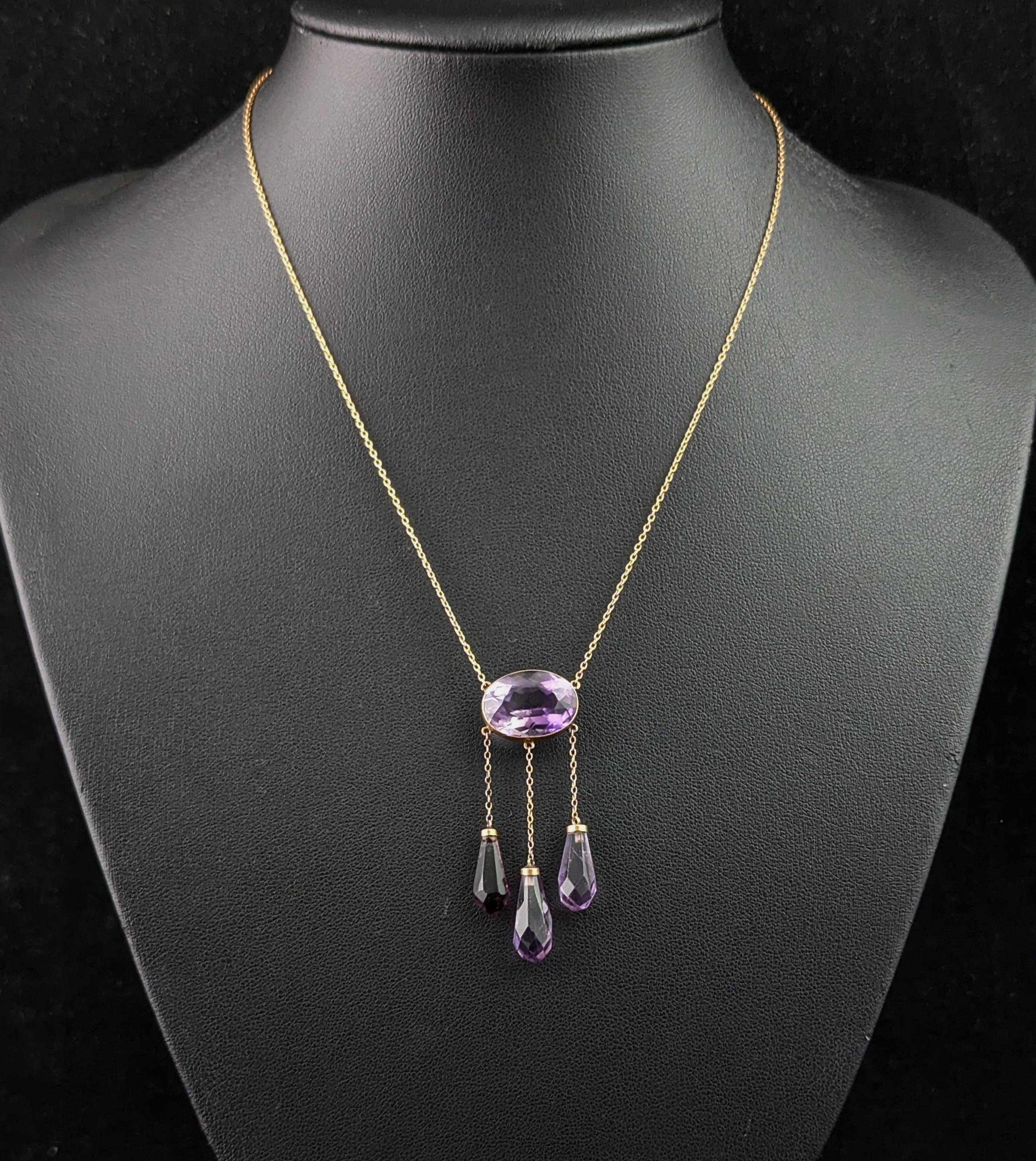 Antique Amethyst drop pendant necklace, 9k yellow gold in vendita 3