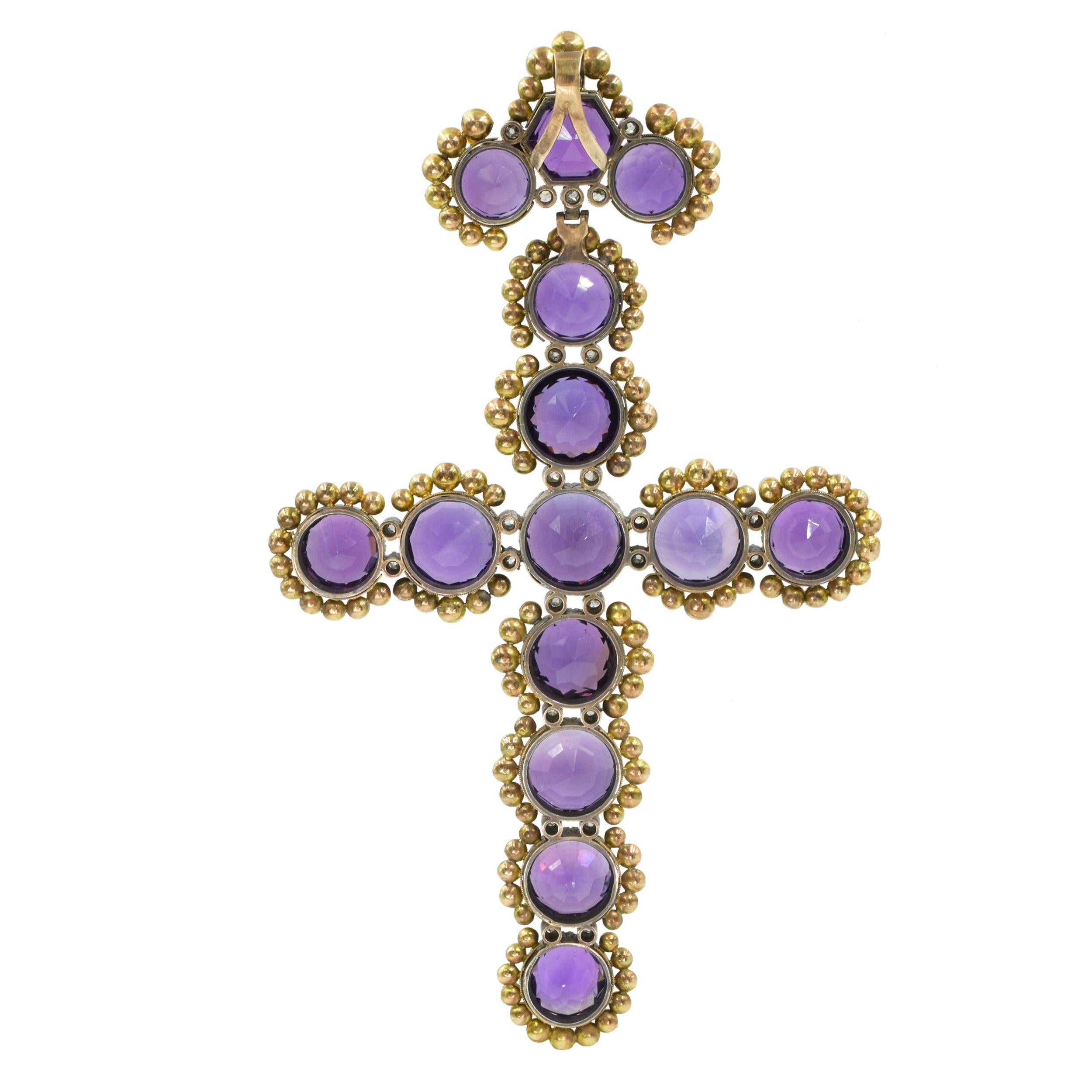 Pendentif croix ancien en améthyste, perles et diamants Unisexe en vente