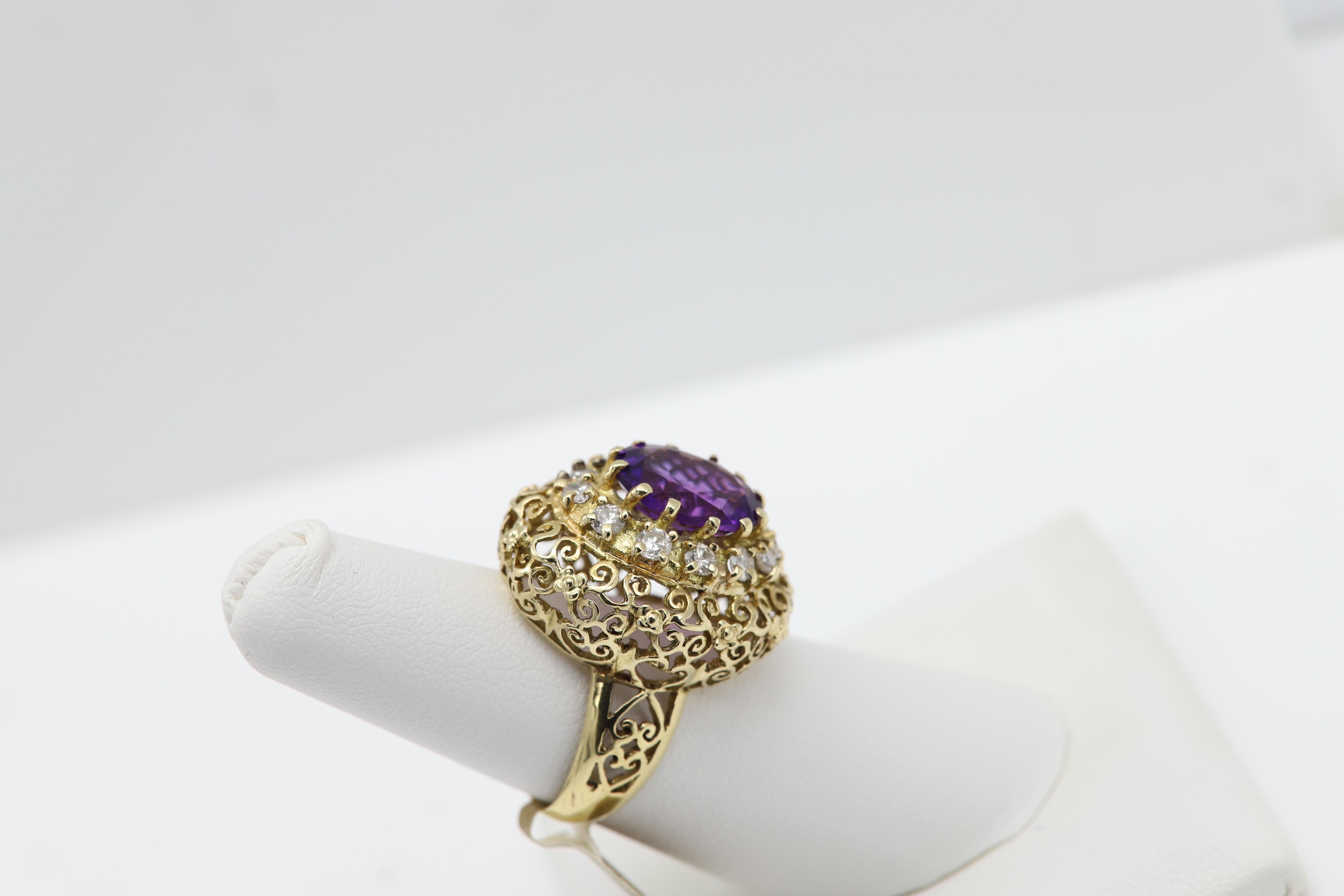 Antiker Amethyst-Ring aus 14 Karat Gelbgold mit filigranem Design, hergestellt im Jahr 1851 (Ovalschliff) im Angebot