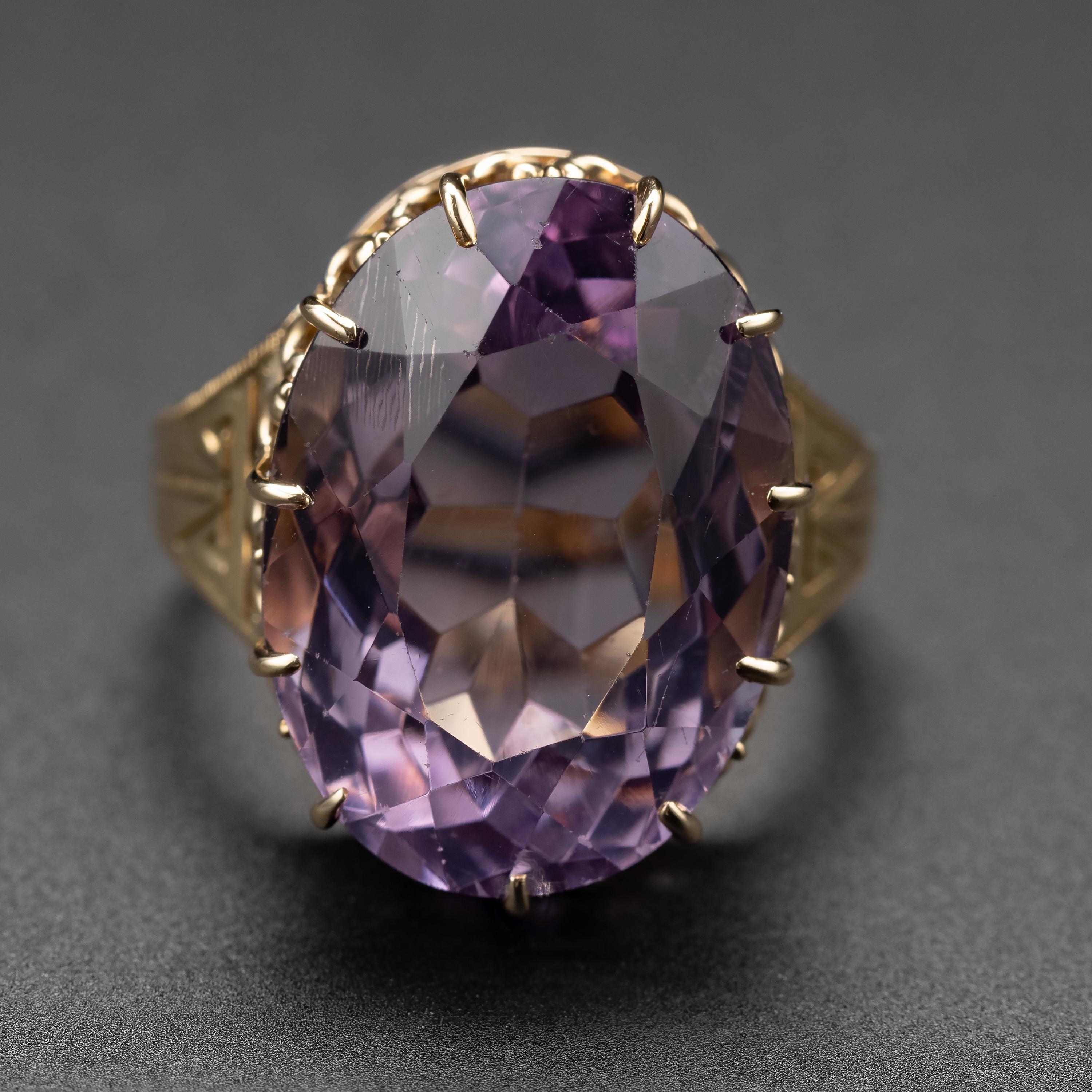 Rose de France is what the French call amethyst of this captivating lilac tone. Whereas 
