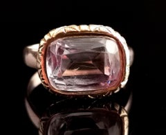 Bague à sceau ancien en or 9 carats et améthyste