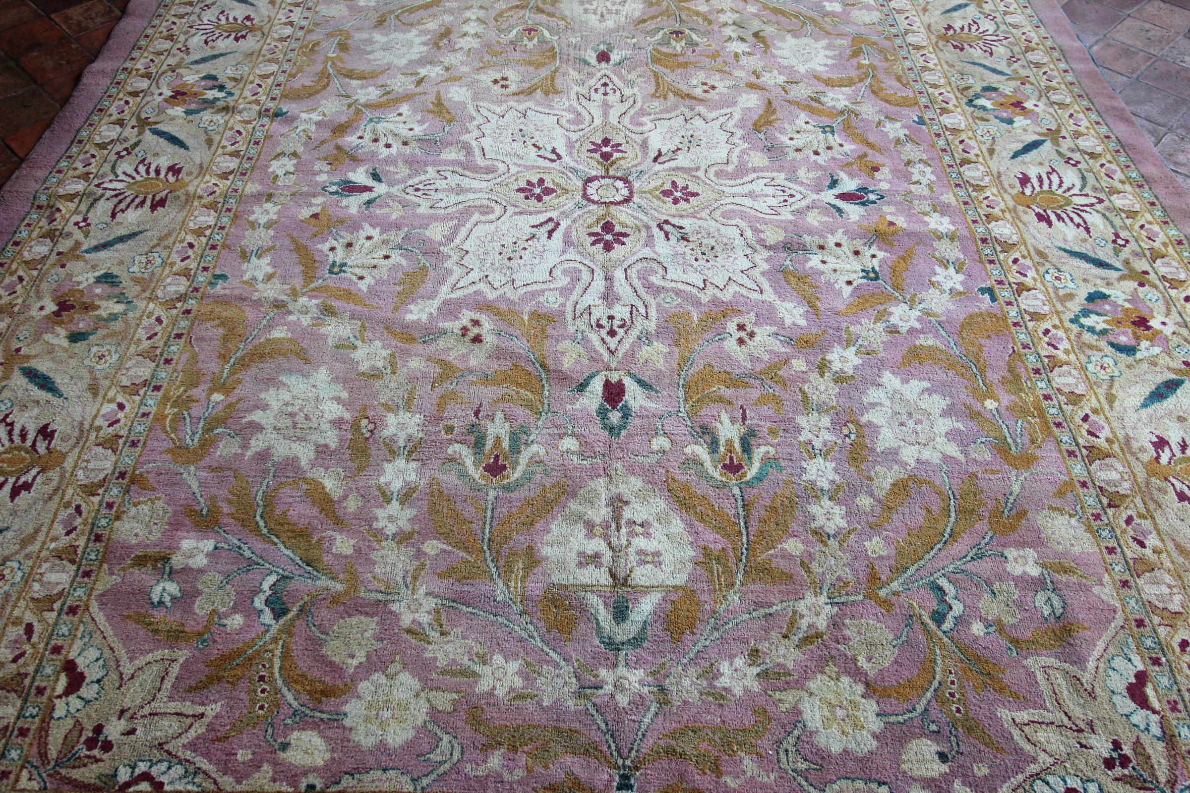 19th Century Antique Amritsar Carpet, India, Soft Pink Tones For Sale