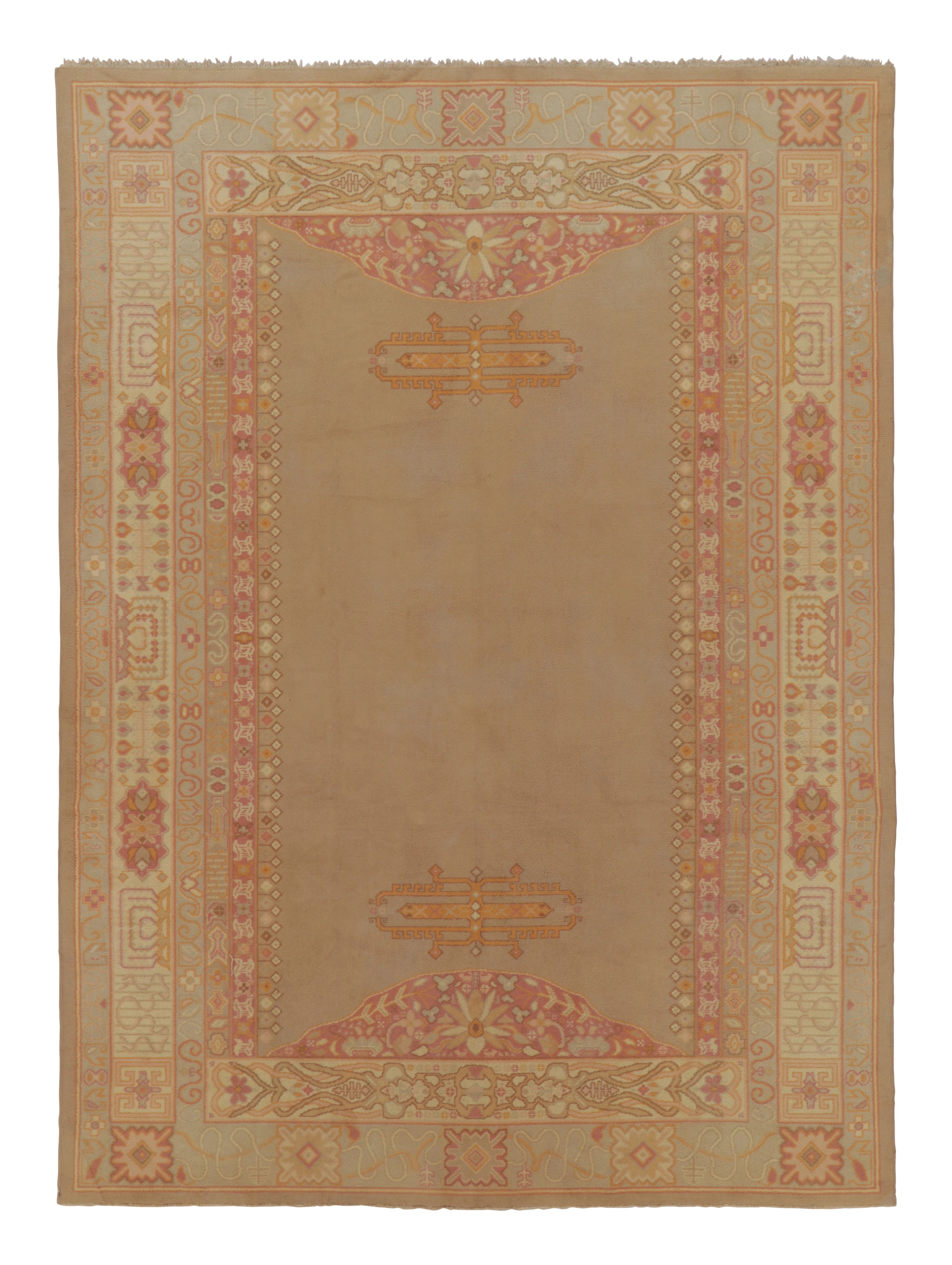Antique Amritsar Rug with Egyptian Architectural Borders - Rug 
Kilim For Sale