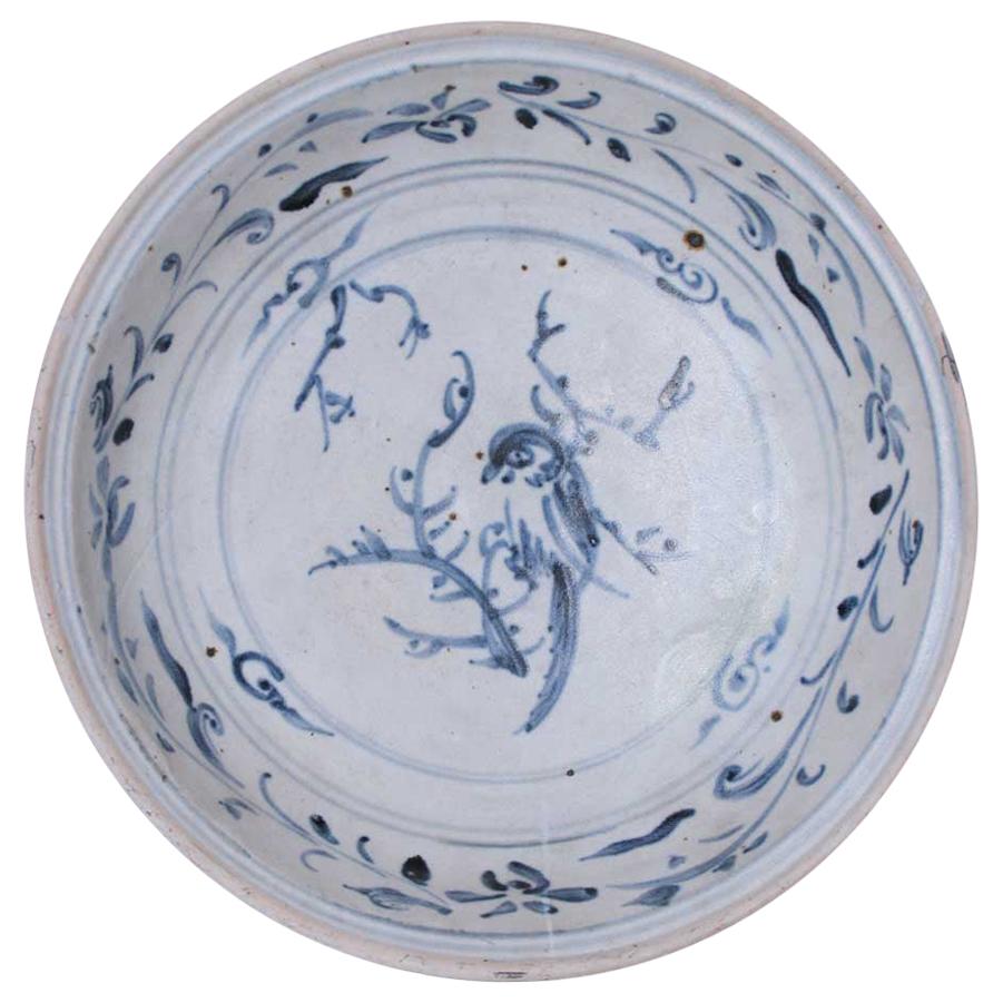 Antique Anamese Blue and White Ceramic Dish, Bird Design, circa 1500 For Sale