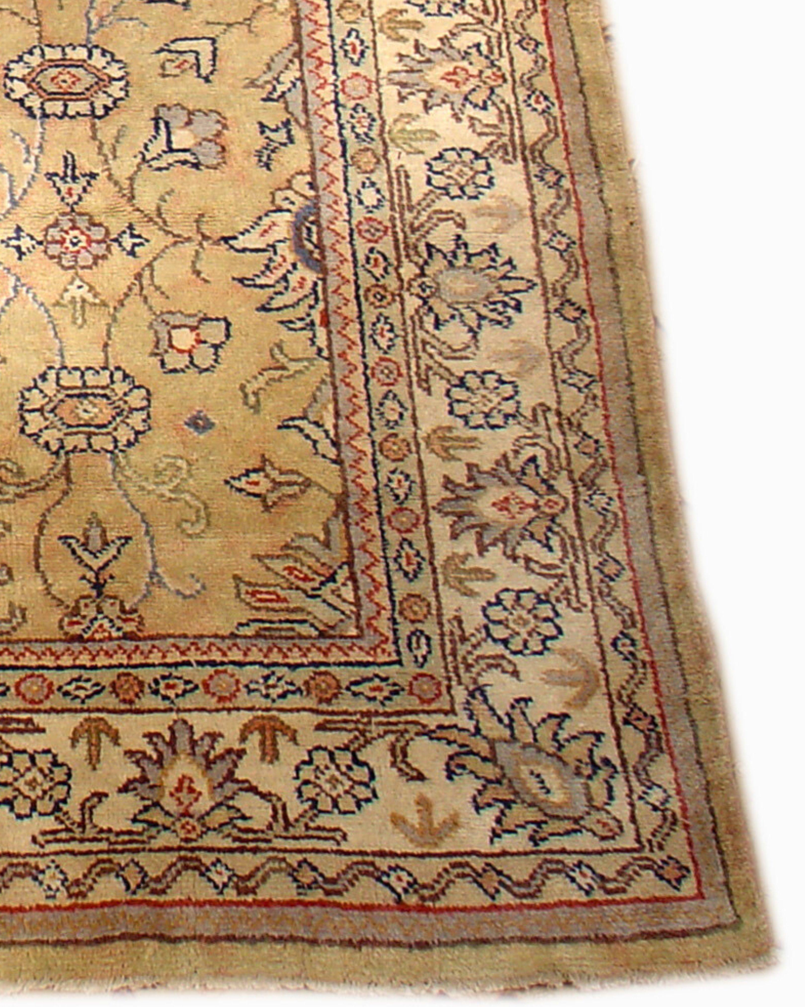 Antique Anataolian Oushak Rug, Early 20th Century In Excellent Condition For Sale In San Francisco, CA