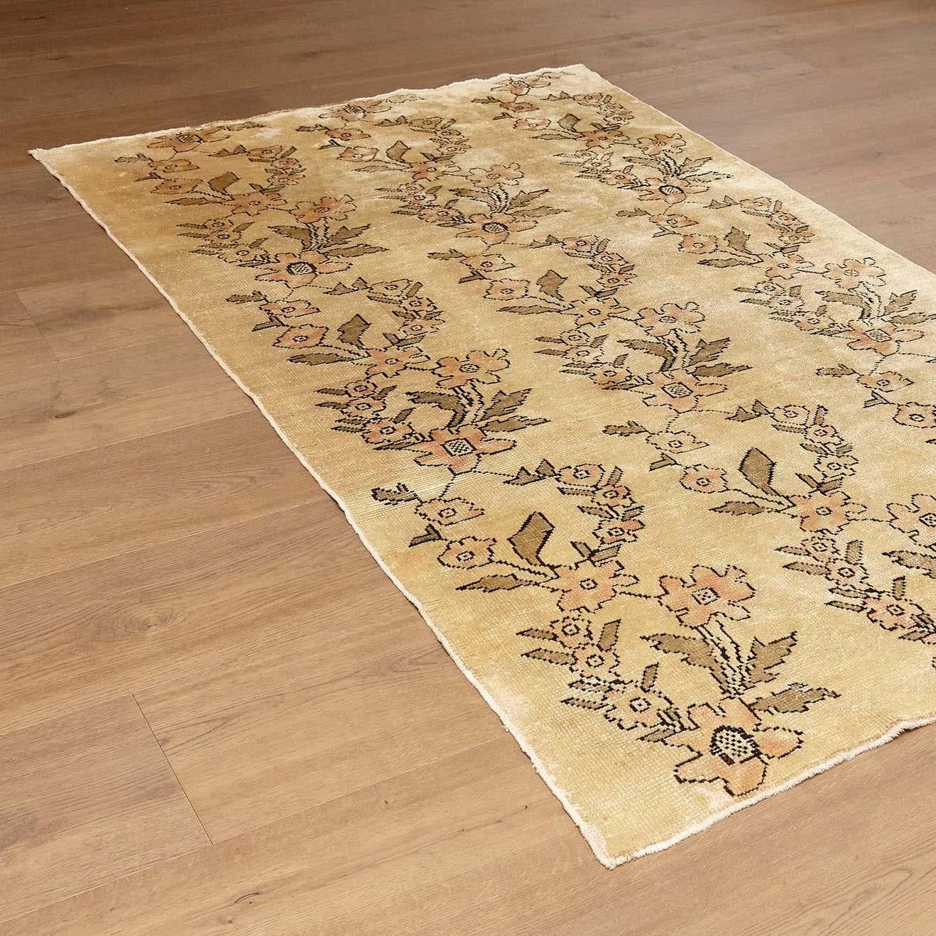 Antique Anatole Turkey Hand Knotted Art Deco Wool Rug, circa 1940 For Sale 1