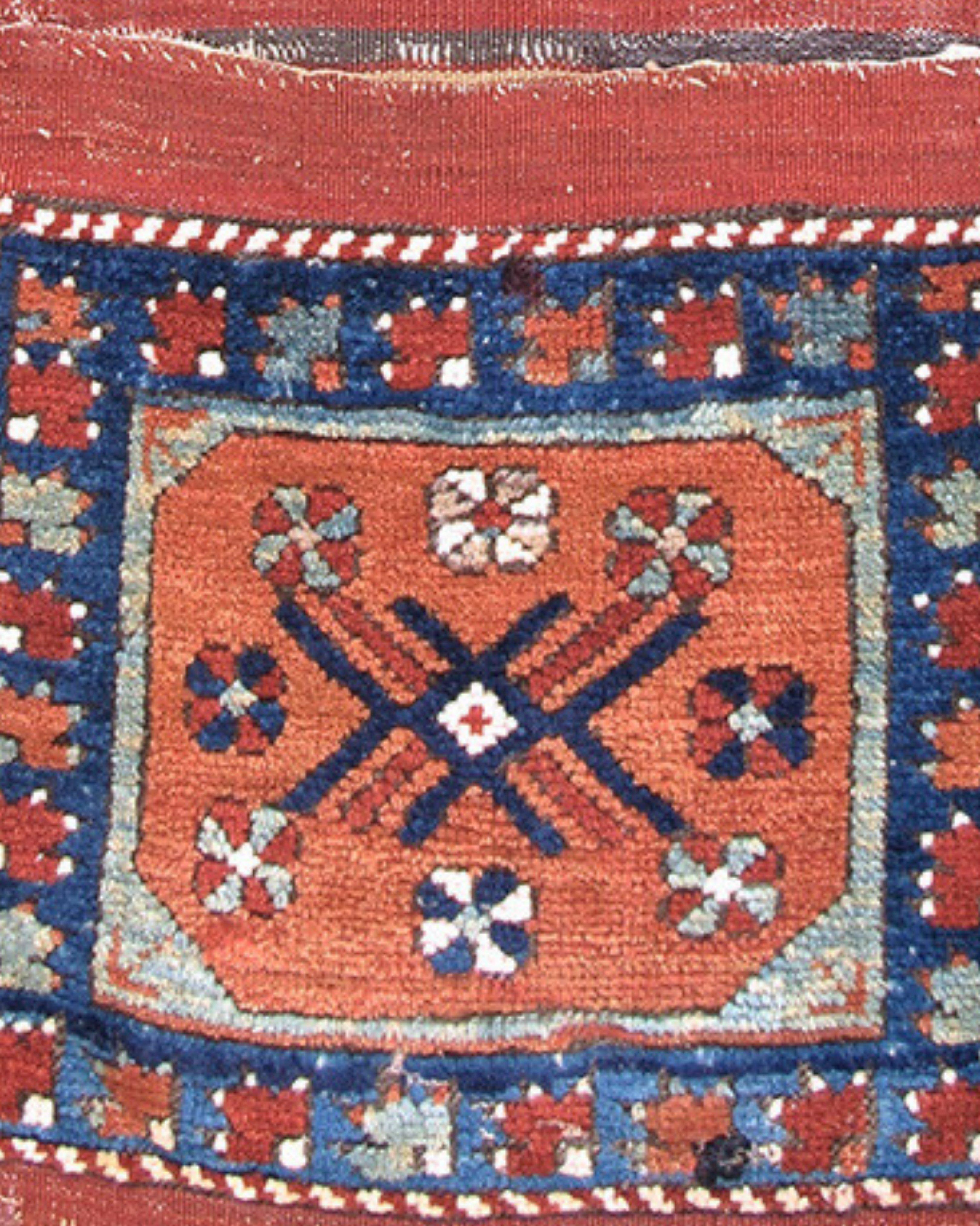 Antiker anatolisch-türkischer Bergama Heybe Bags Teppich, Ende 19.

Zusätzliche Informationen:
Abmessungen: 1'8