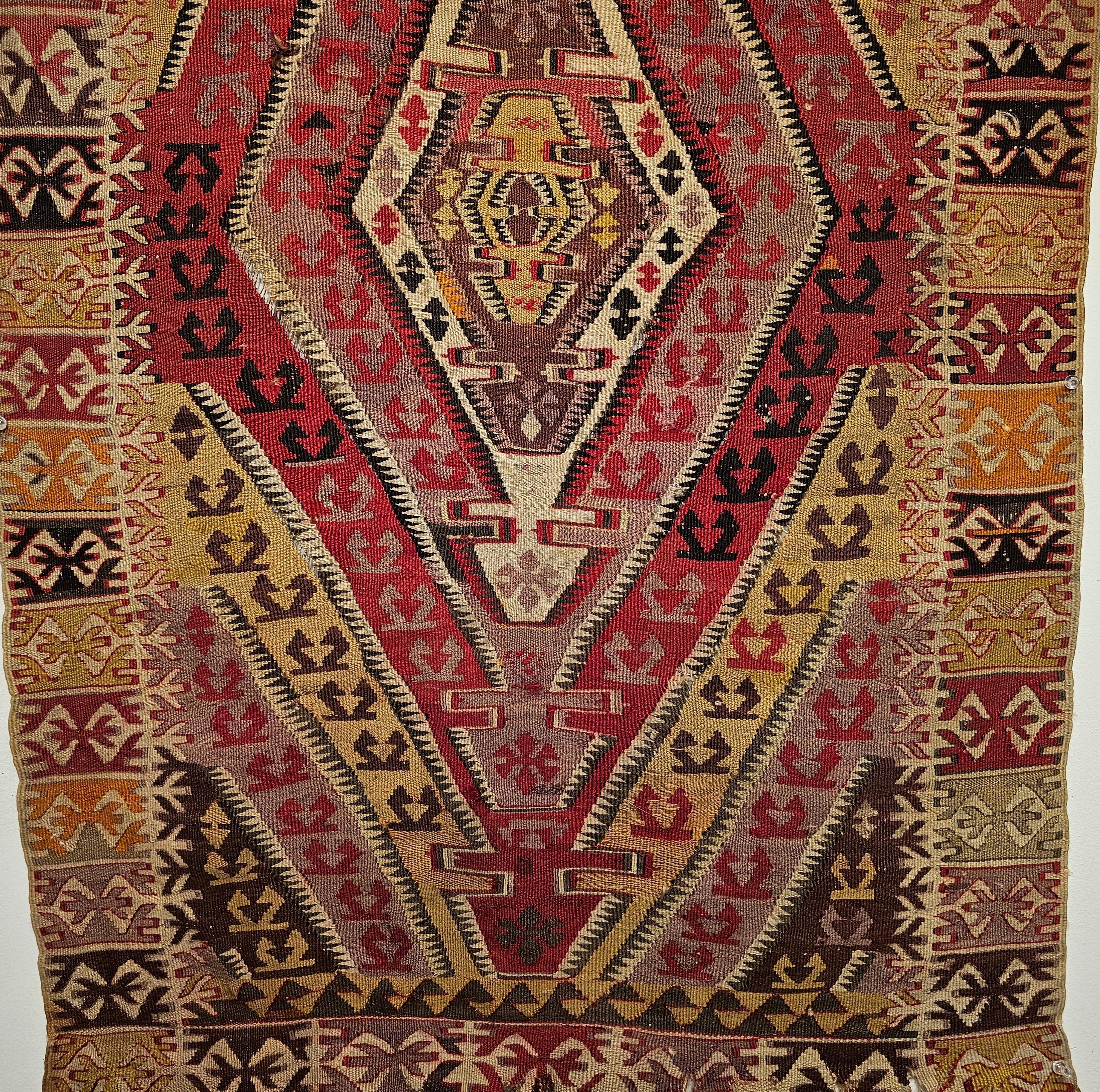 Vegetable Dyed 19th Century Anatolian Kilim Area Rug in Medallion Pattern in Red, Yellow, Brown For Sale