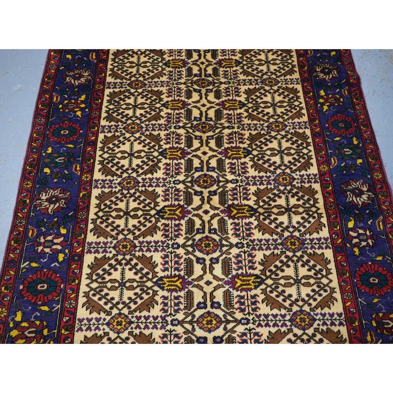 Ancien tapis de prière anatolien antique du village de Kirsehir Bon état - En vente à Moreton-In-Marsh, GB