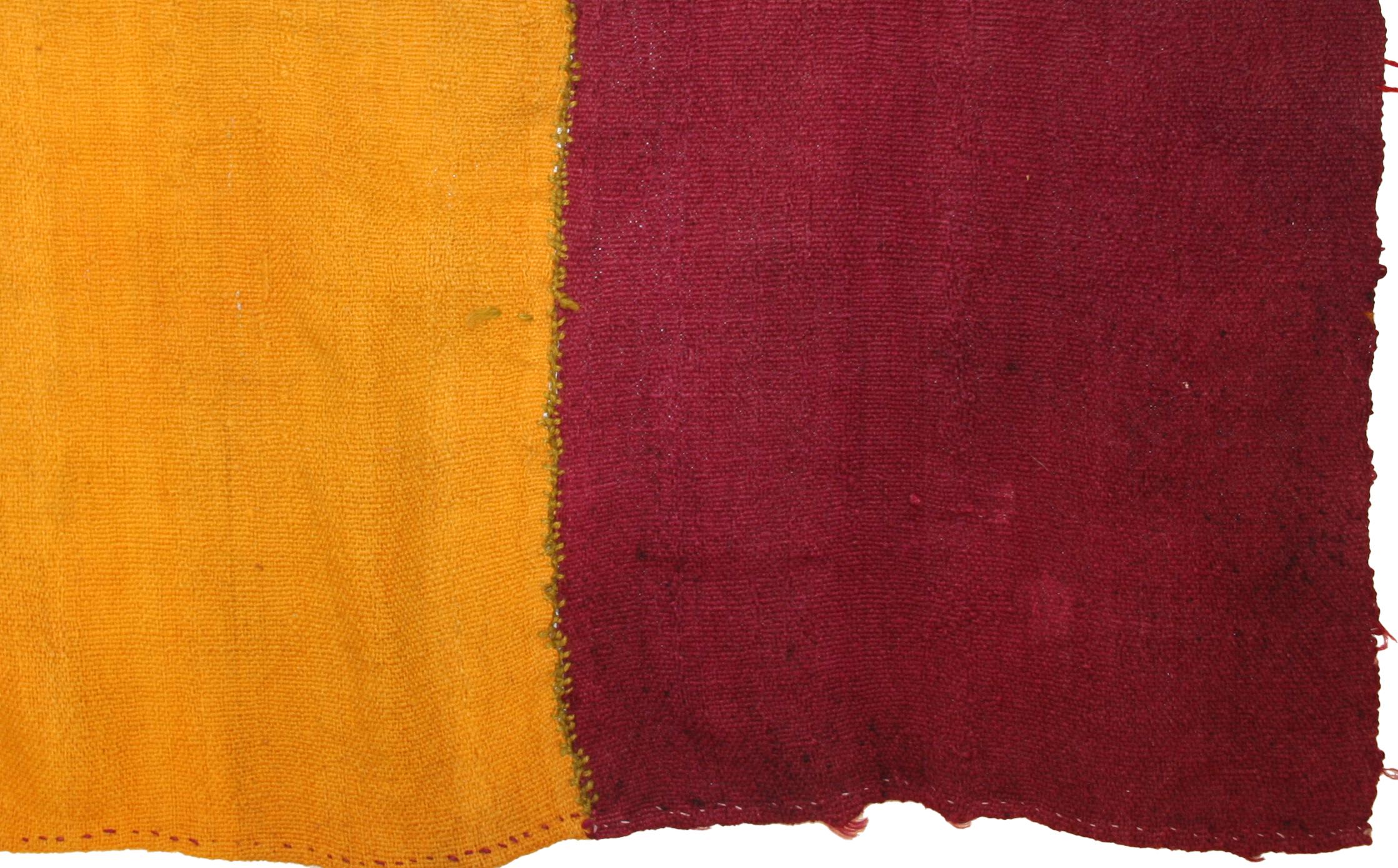 Turco Antico tappeto minimalista anatolico a strisce Perdeh Kilim in vendita