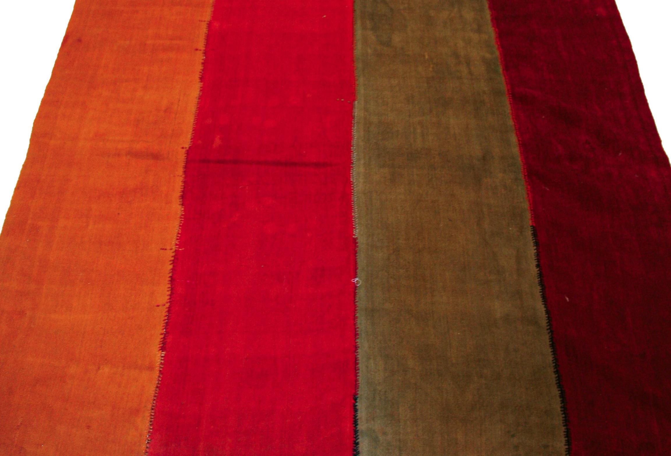 Turco Antico tappeto minimalista anatolico a strisce Perdeh Kilim in vendita