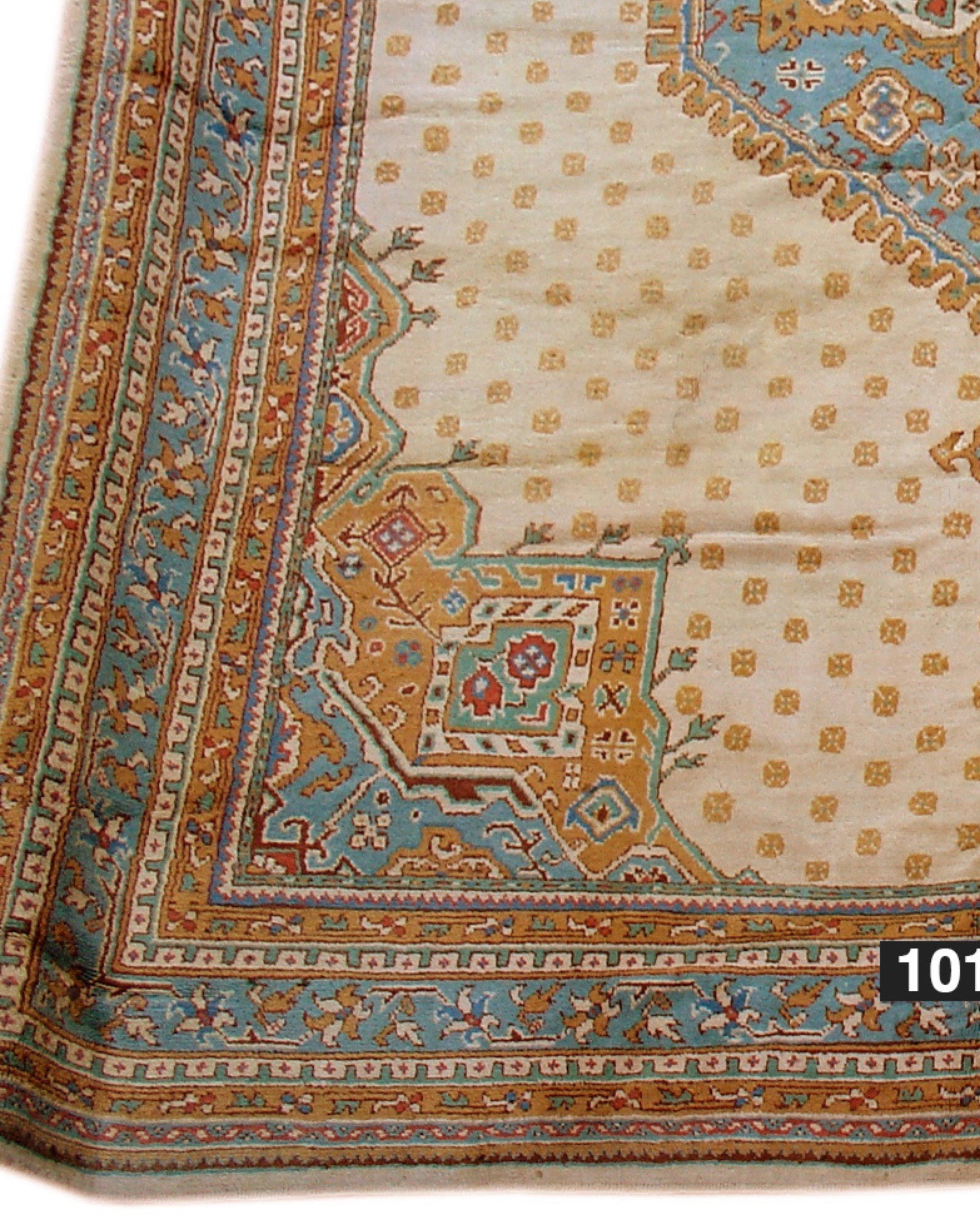 Hand-Knotted Antique Anatolian Oushak Rug, Early 20th Century For Sale
