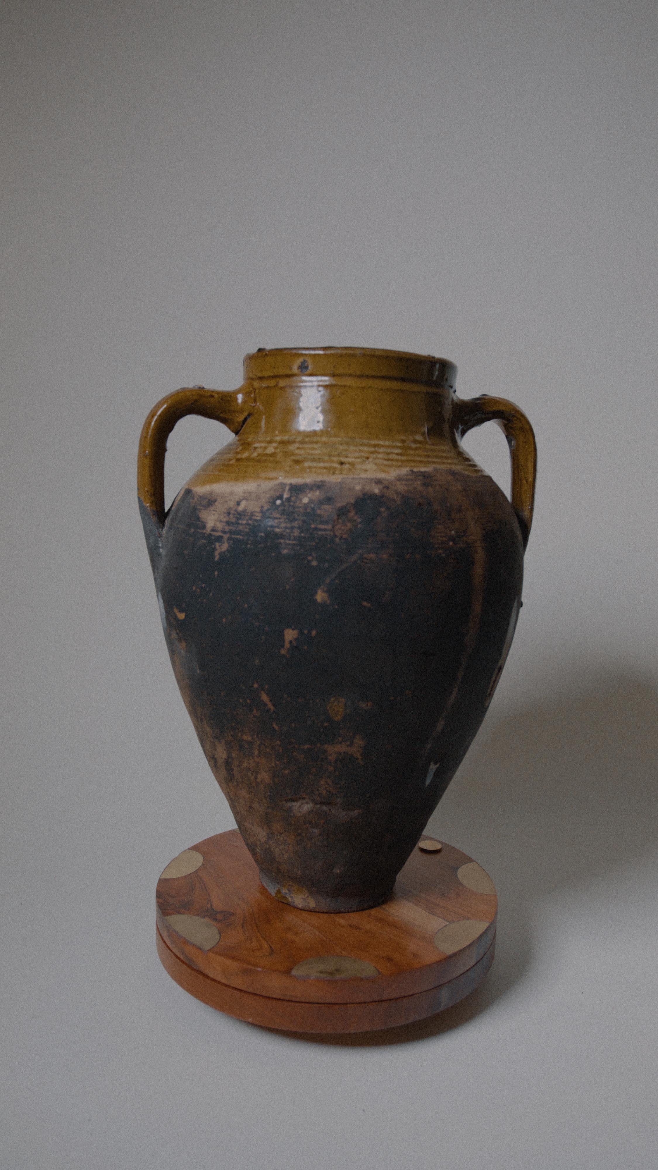 Mid-20th Century Antique Konya, Anatolia, Turkish Clay Pot Large Rustic Floor