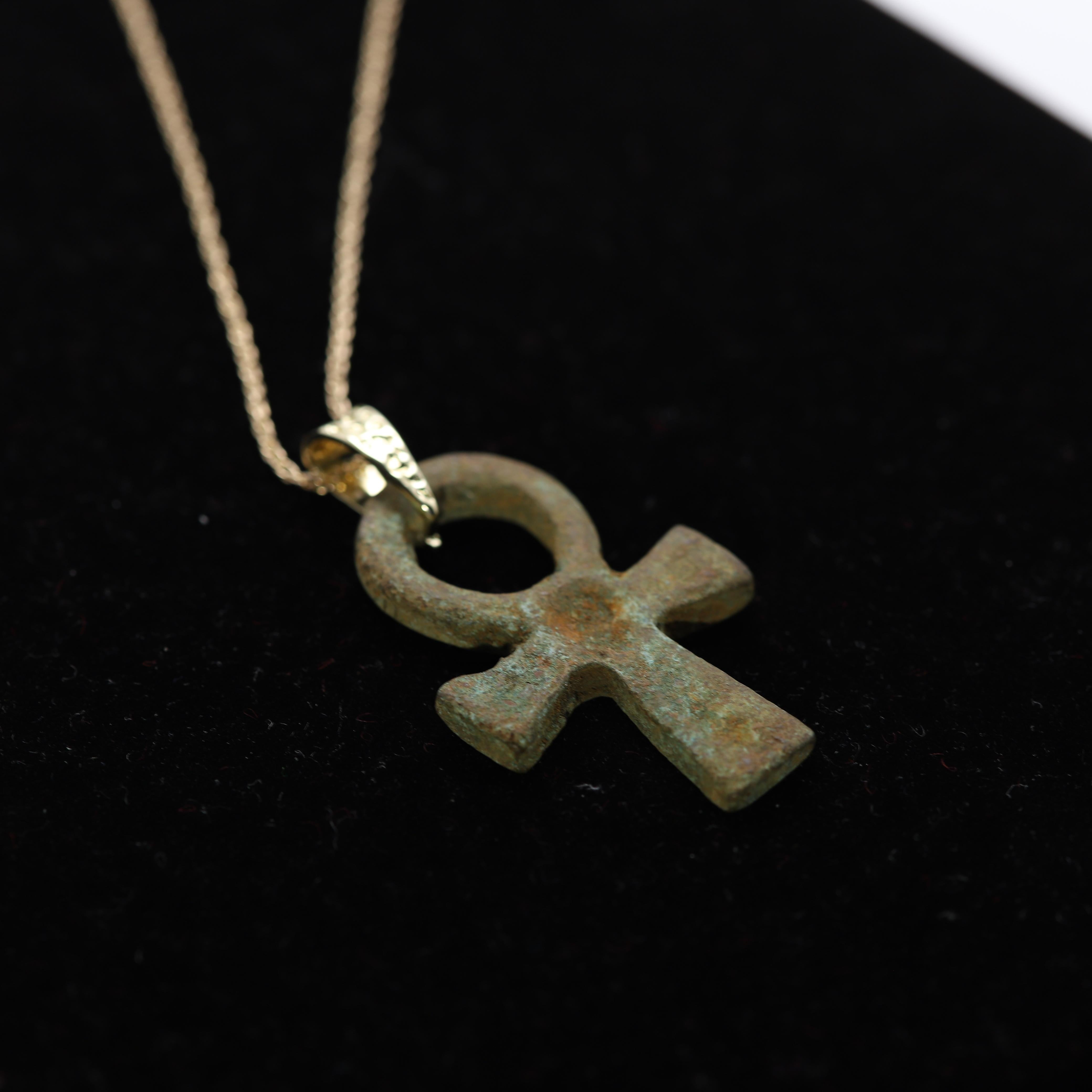 Antique Ancient Egyptian Ankh Key of Life Pendant 14 Karat Rich Patina 600BC In Good Condition In Brooklyn, NY