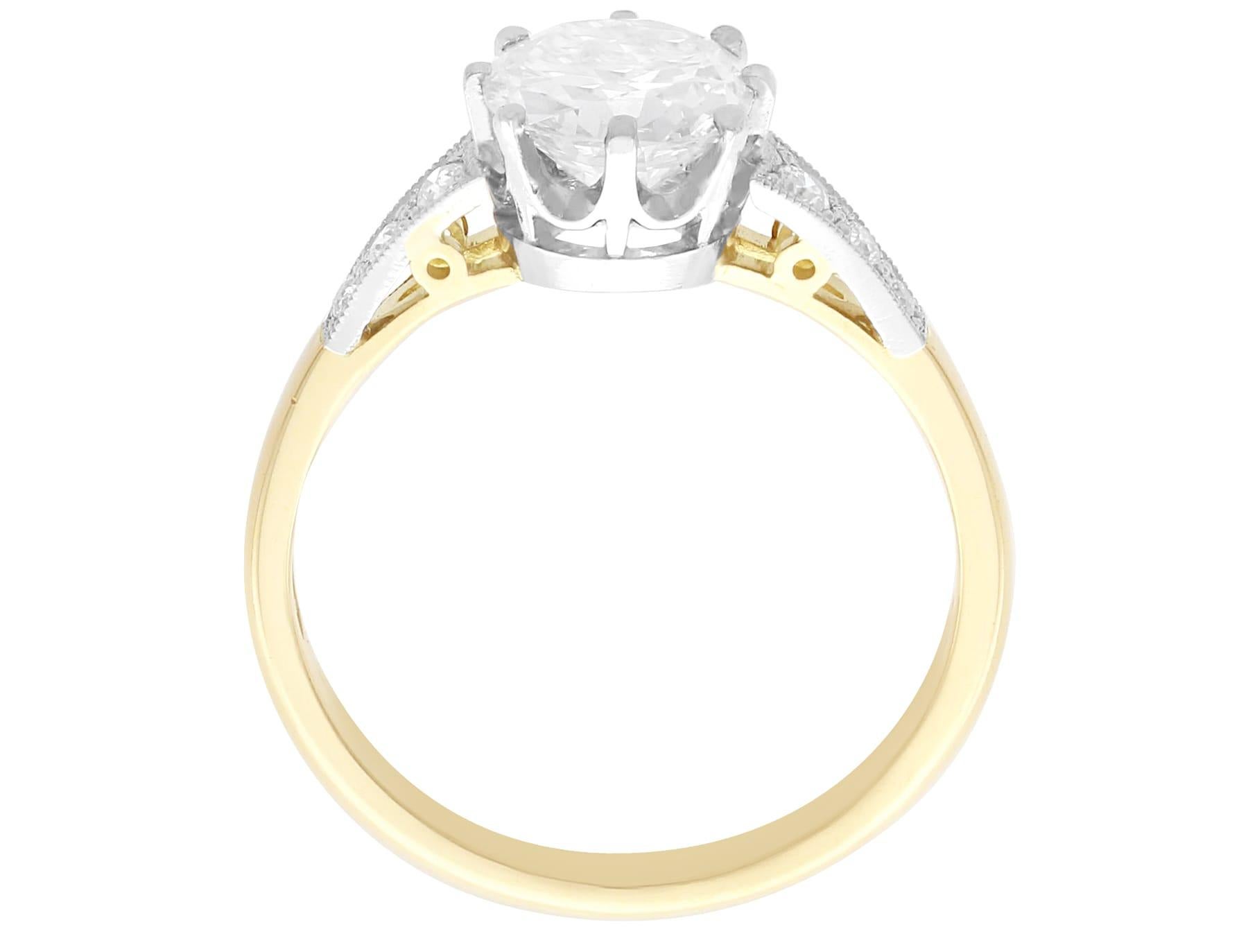 Anillo de compromiso antiguo y contemporáneo de oro amarillo con diamantes de 1,54 quilates en venta 2