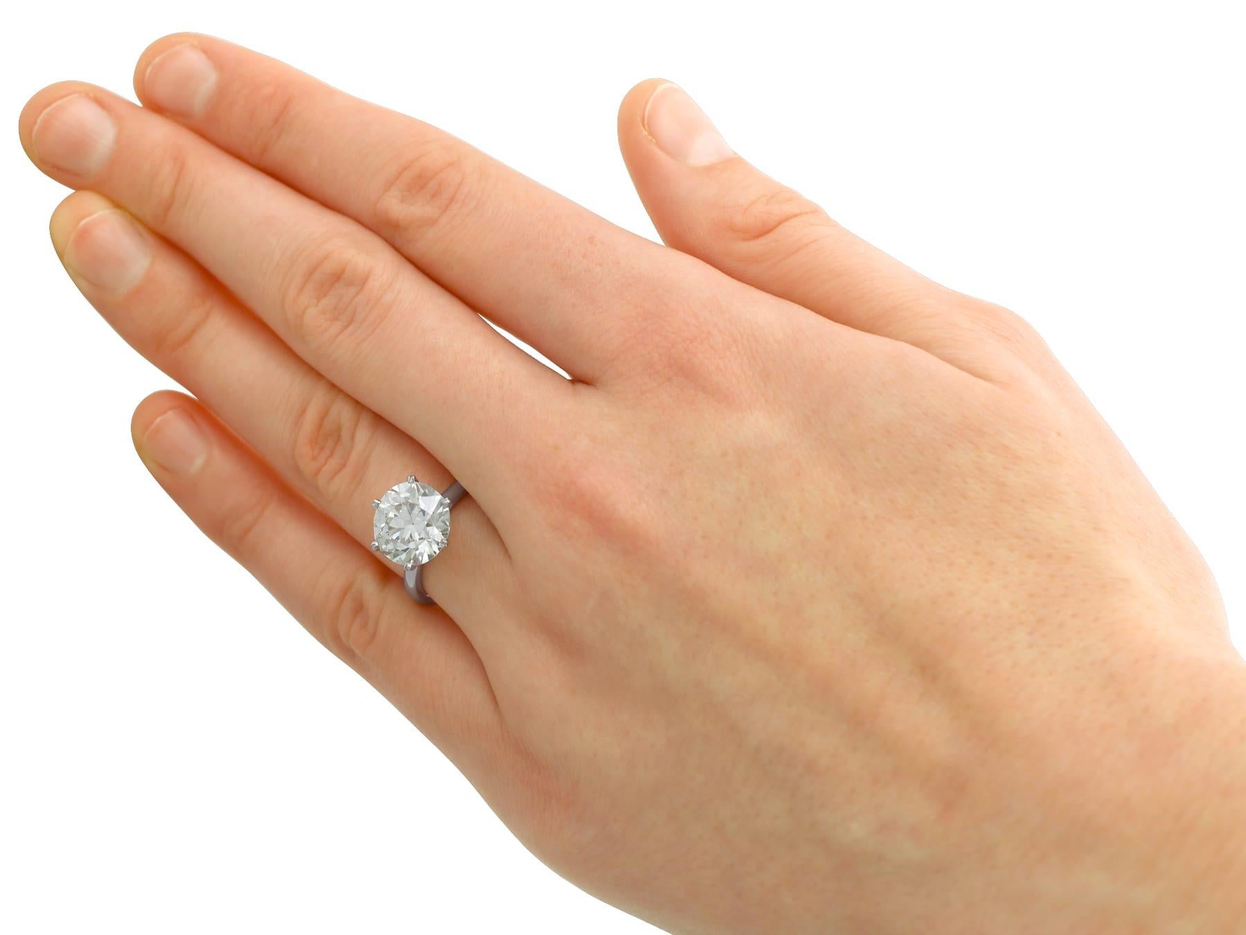 4.89 Carat Diamond and Platinum Solitaire Engagement Ring For Sale 1