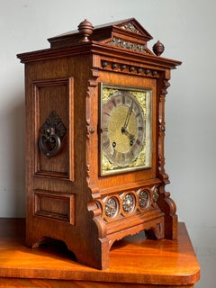 Orologio da tavolo antico e di buone dimensioni in Oak Oak e bronzo del 1893 di Lenzkirch