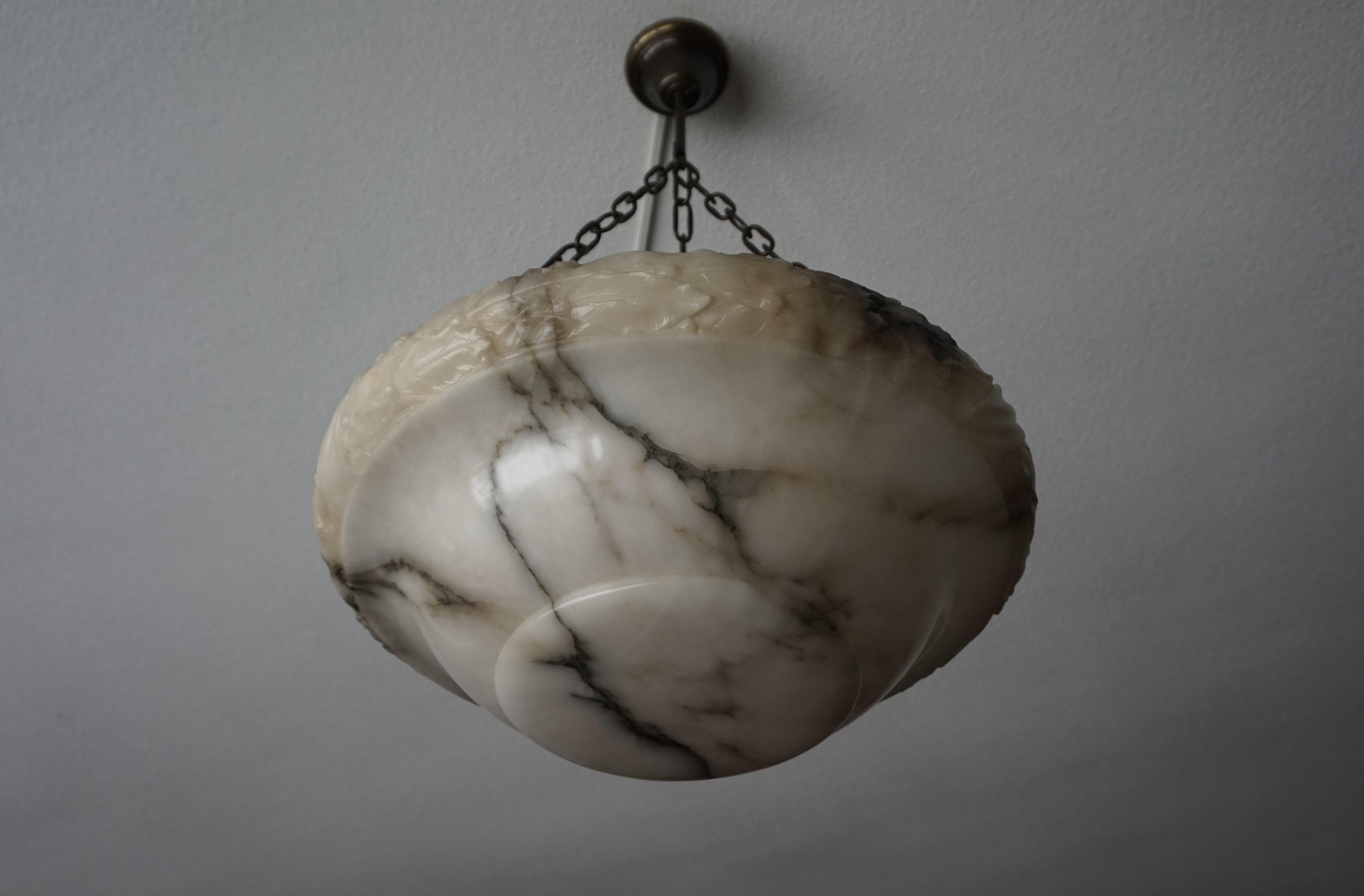 Antique and Impressive Handcrafted Alabaster Pendant Louis Seize Leaf Carving In Excellent Condition In Lisse, NL