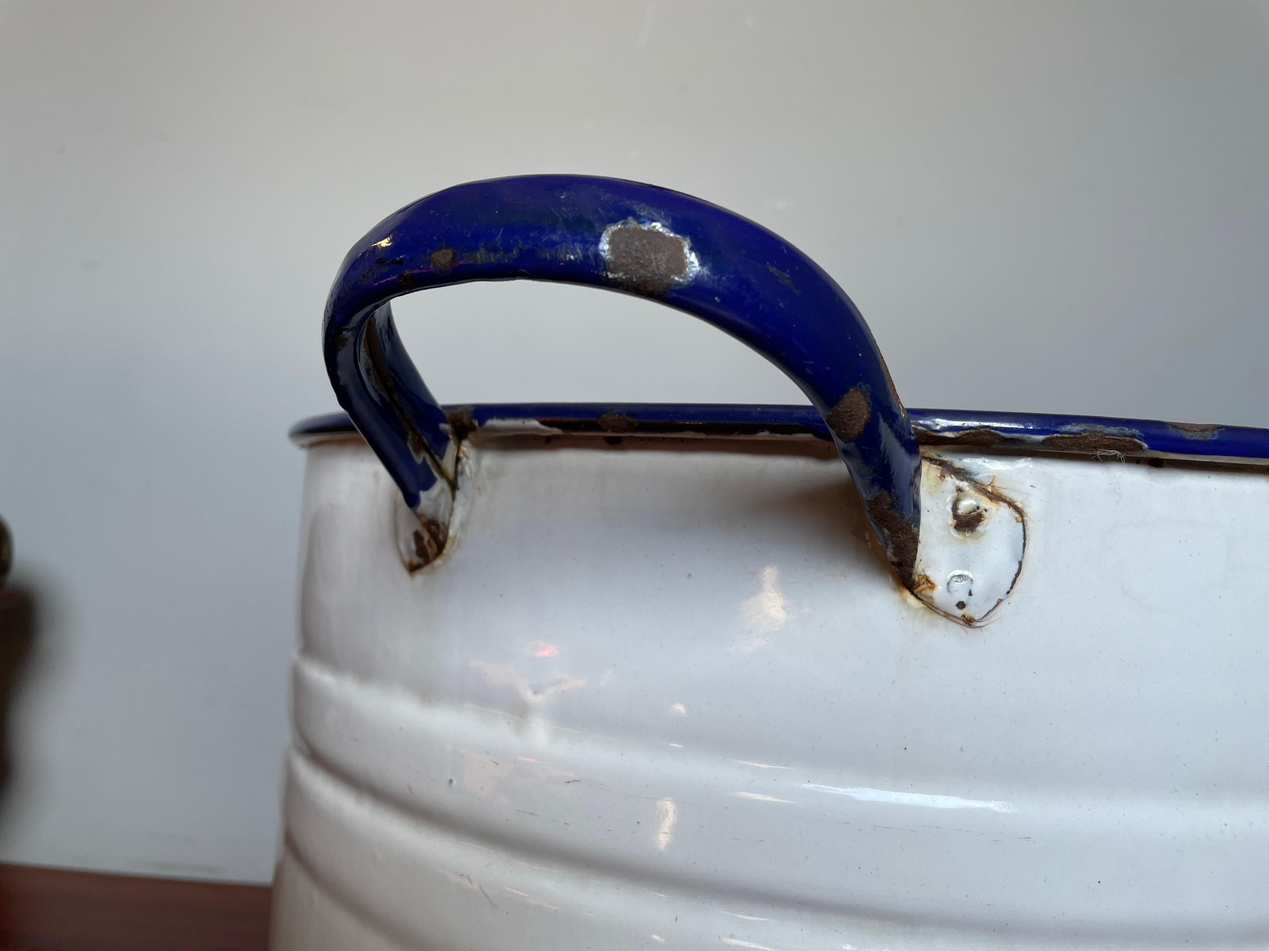 Antique and Large Blue and Greyish Blue Enameled Metal Bucket / Tub / Pot, 1930s In Good Condition In Lisse, NL