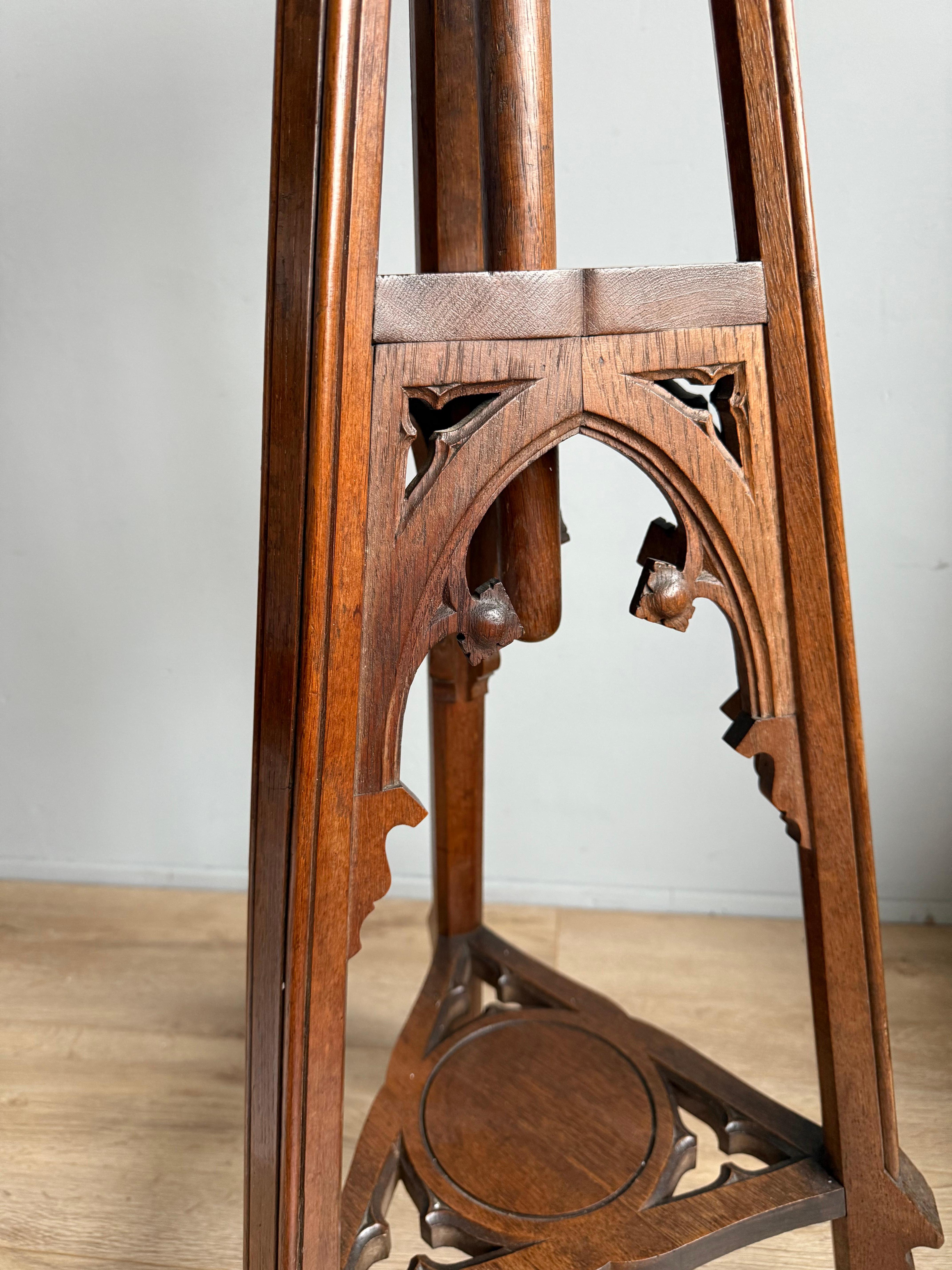 Antiguo caballete de iglesia de roble tallado, caballete de estudio o pedestal de renacimiento gótico en venta 2