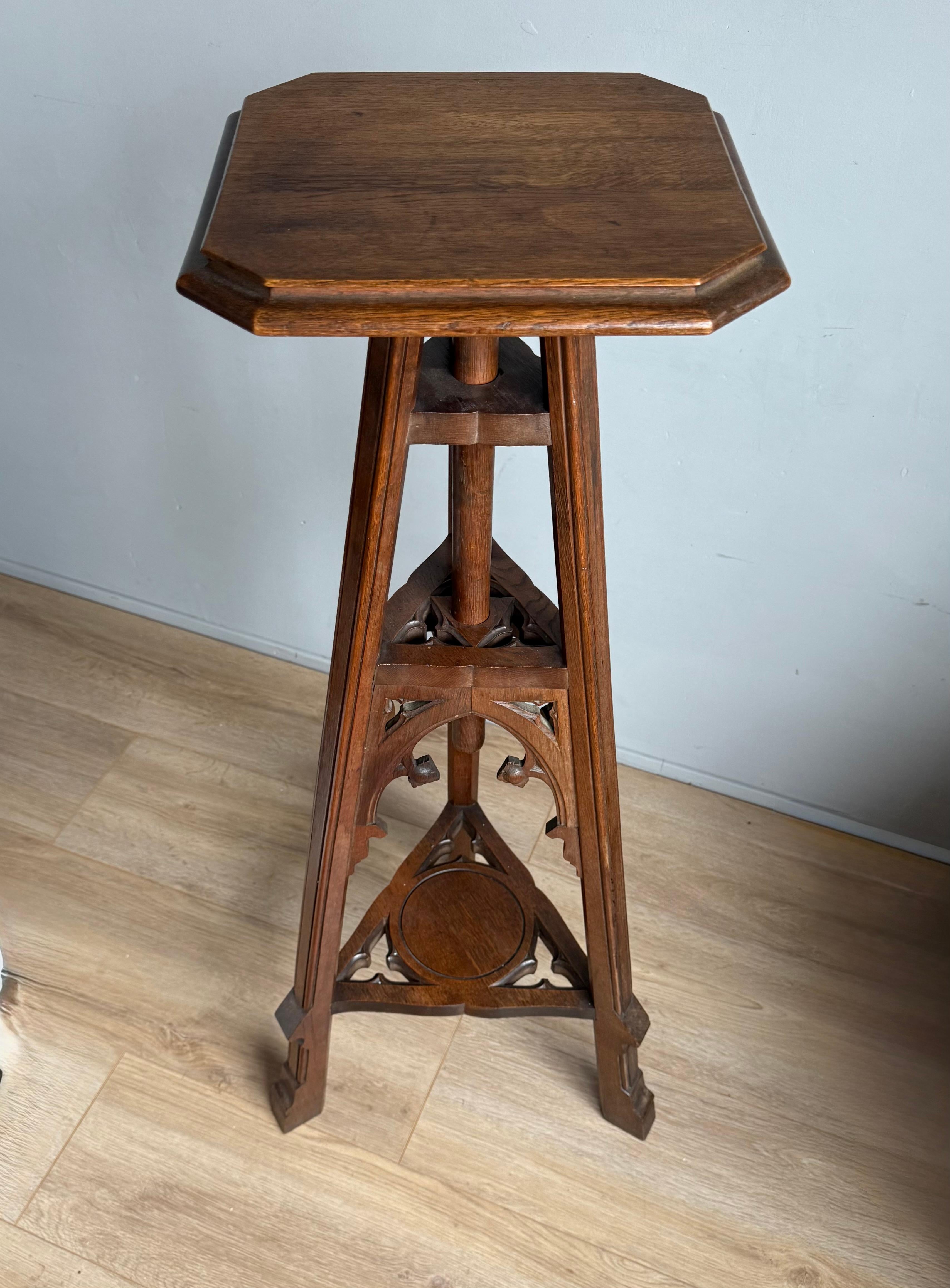 Antiguo caballete de iglesia de roble tallado, caballete de estudio o pedestal de renacimiento gótico en venta 11