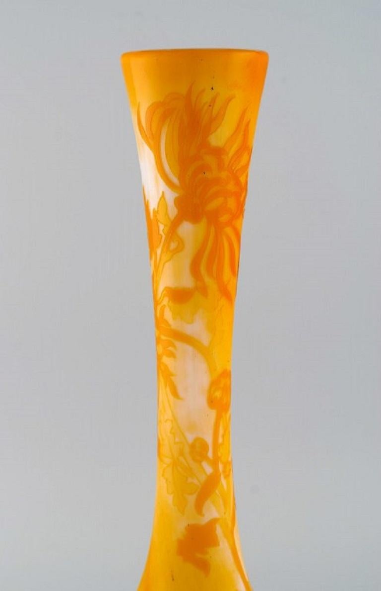 Antique and Rare Emile Gallé Vase in White and Yellow / Orange Art Glass In Excellent Condition For Sale In Copenhagen, DK
