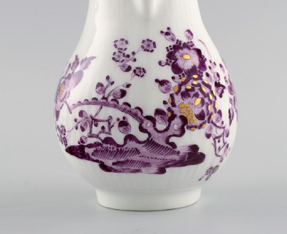 XIXe siècle Ancien et rare pot à moka de Meissen en porcelaine peinte à la main, début du 19ème siècle en vente