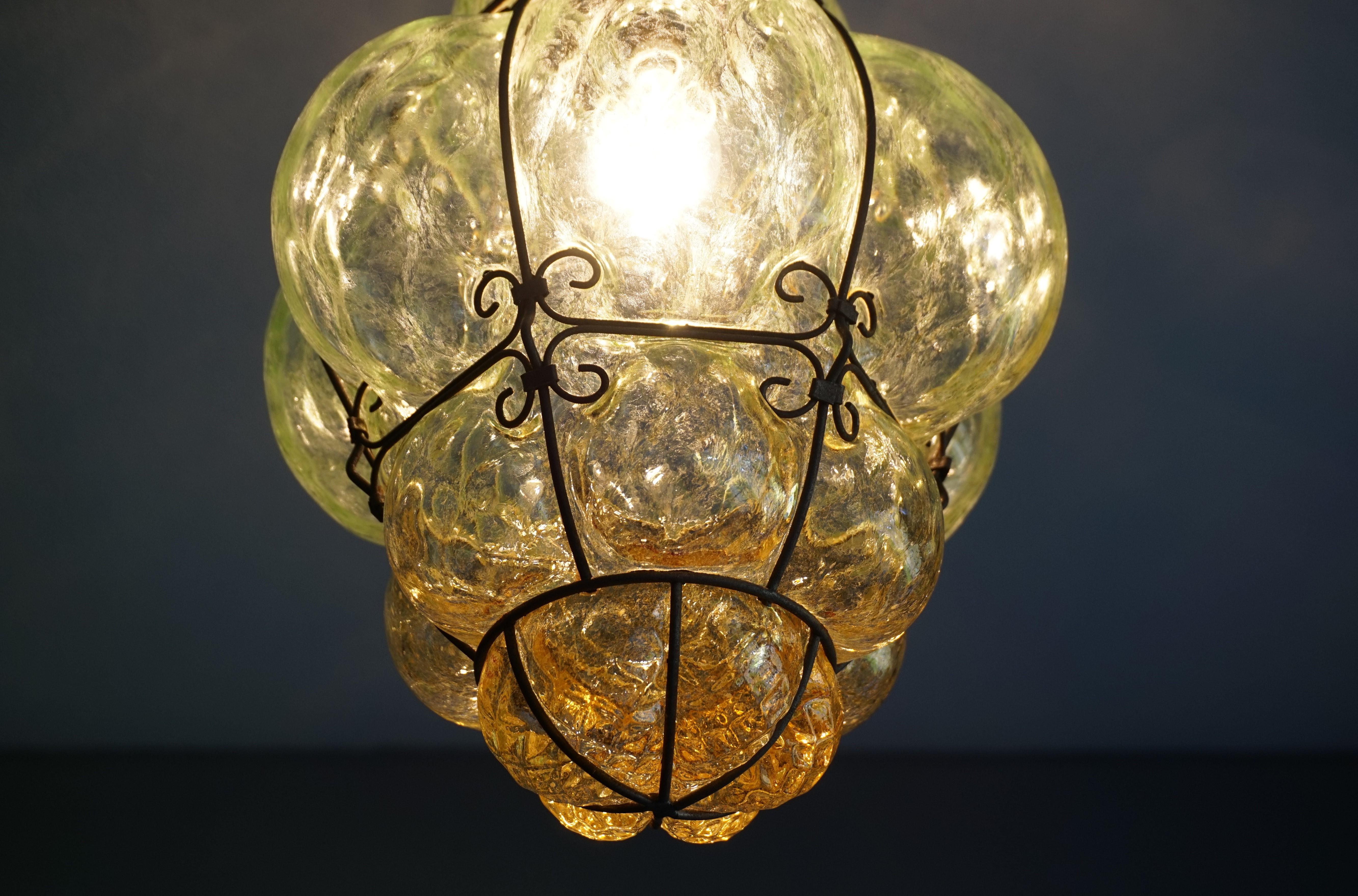 Antique and Rare Venetian Mouth Blown Green and Amber Glass Pendant / Chandelier In Excellent Condition For Sale In Lisse, NL