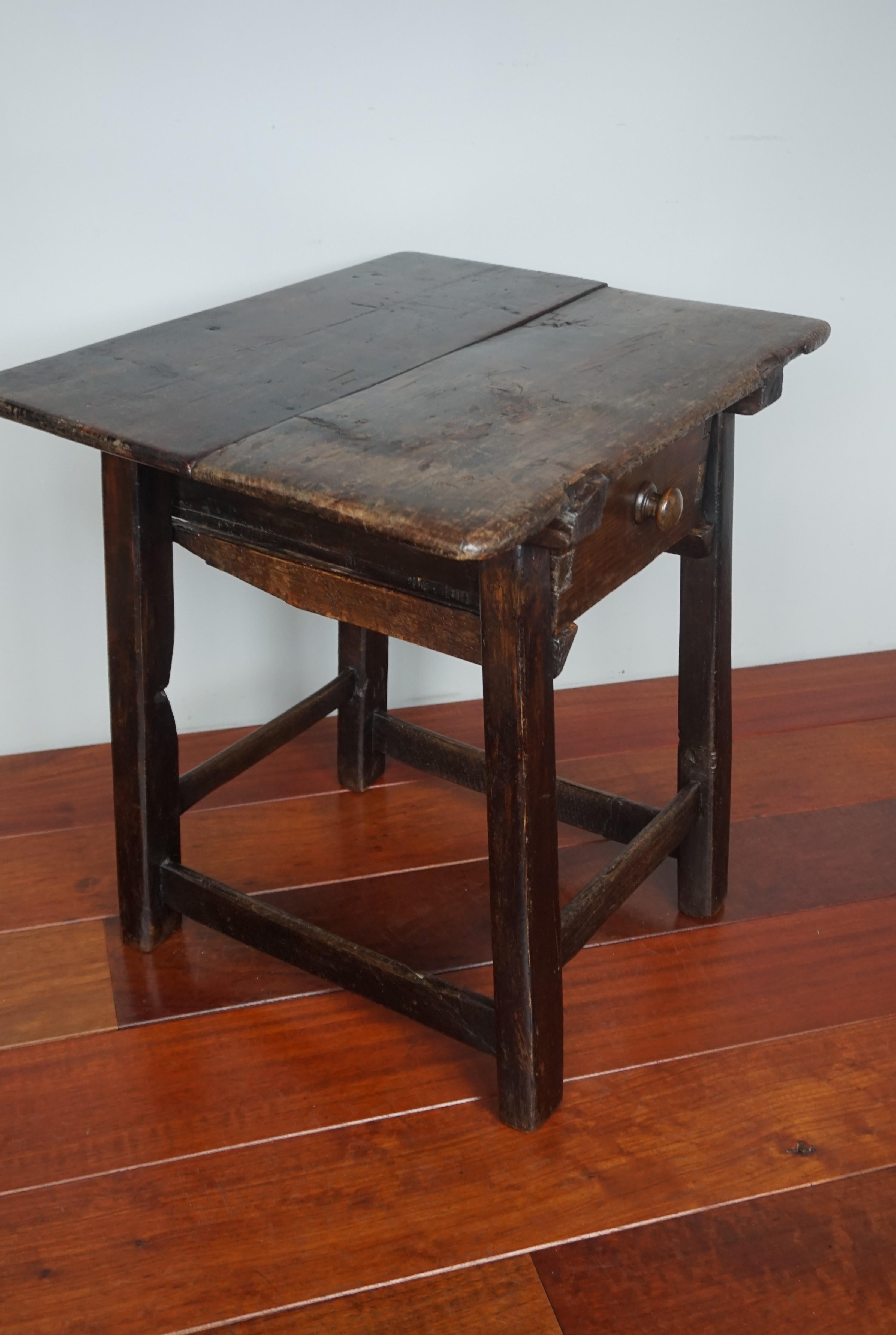 Stained Antique and Rustic Early 1700s Wooden Spanish Countryside Pay Table with Drawer