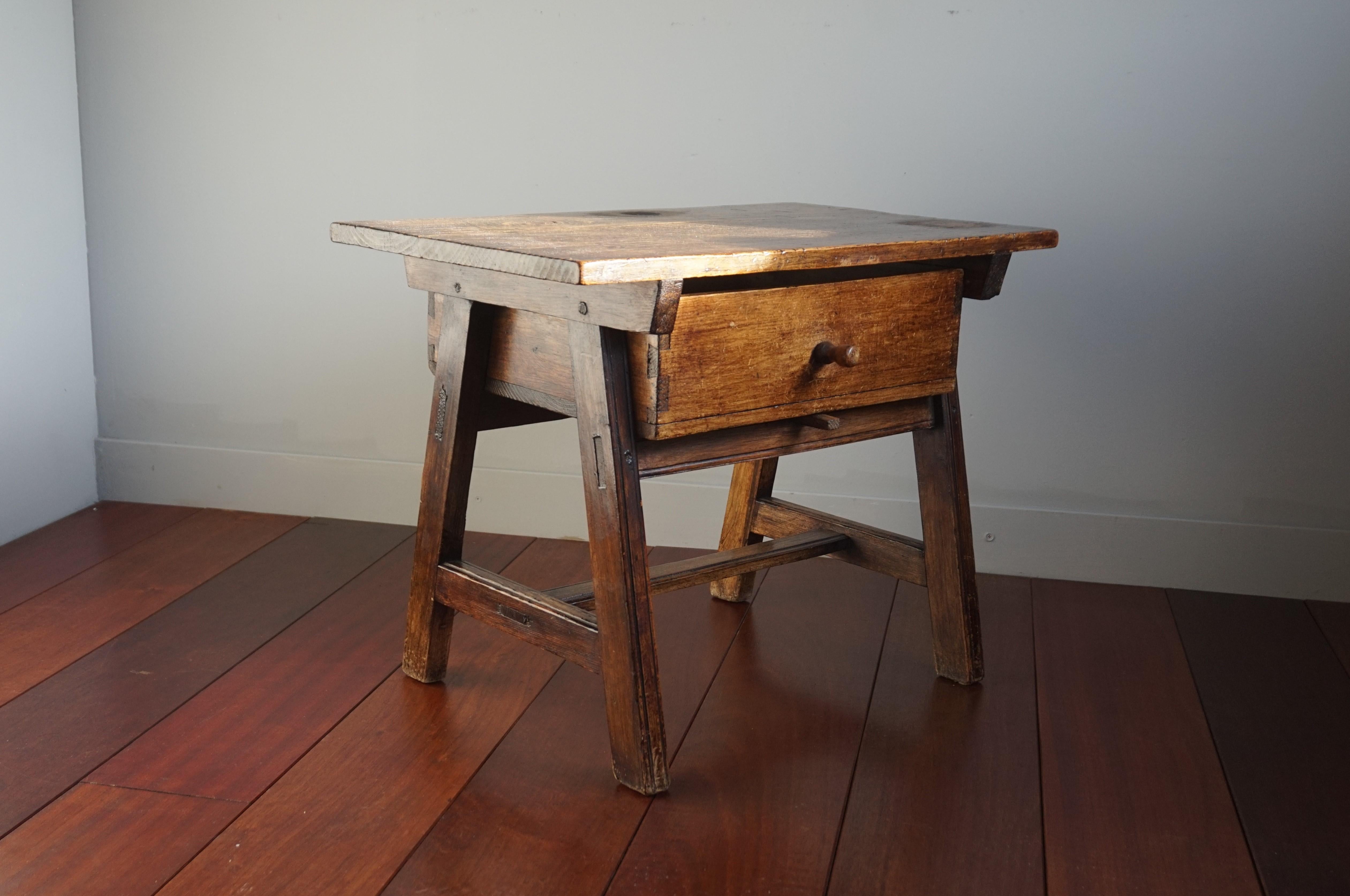Antique and Rustic Early 1800s Wooden Spanish Countryside Pay Table with Drawer 6