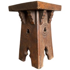 Antike und starke & Schwere Eiche Gothic Revival Pflanze / Sockel Stand / End Tabelle