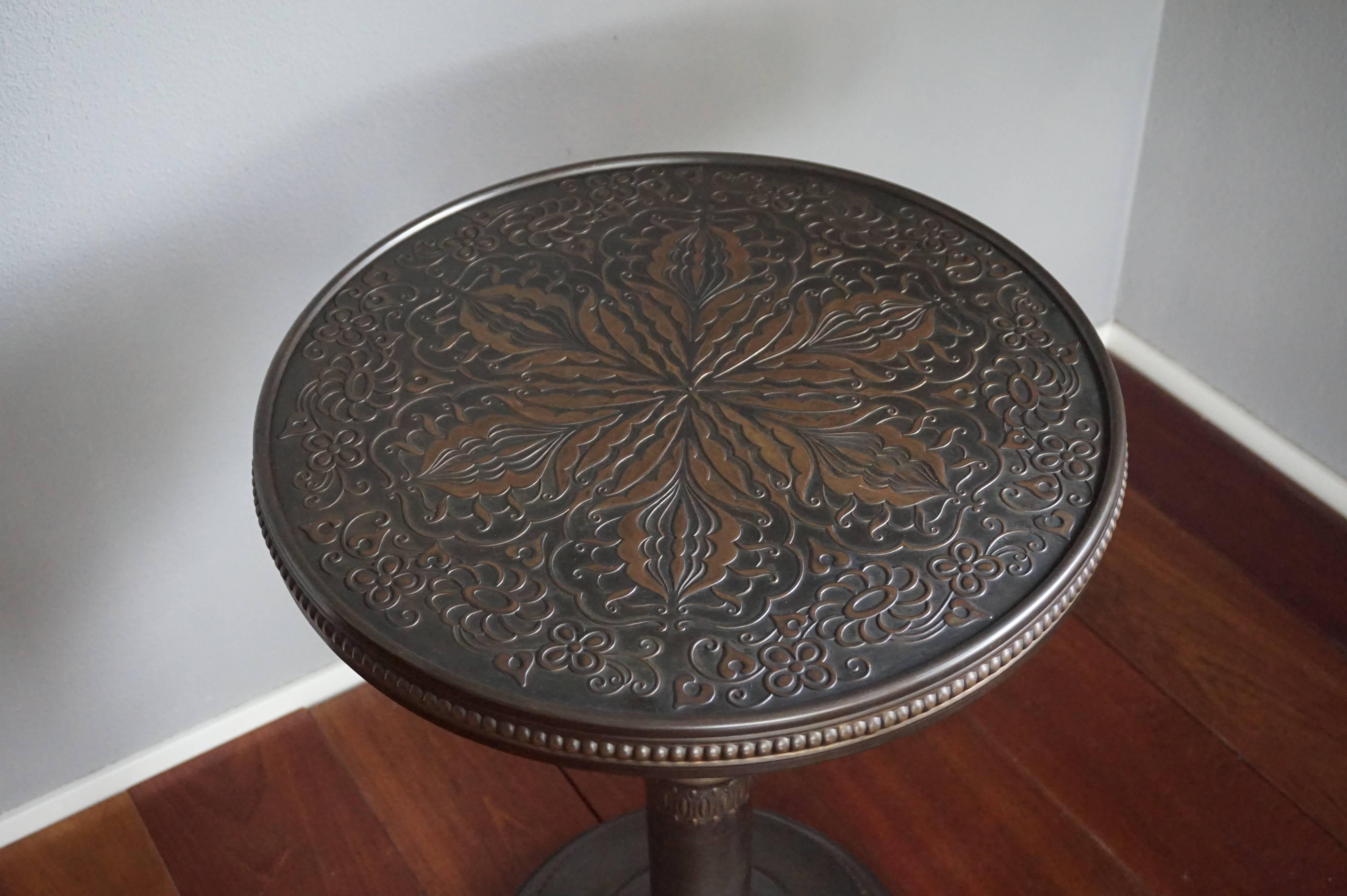 European Antique and Unique Arts & Crafts Embossed Brass Table with Stylized Owl Feet