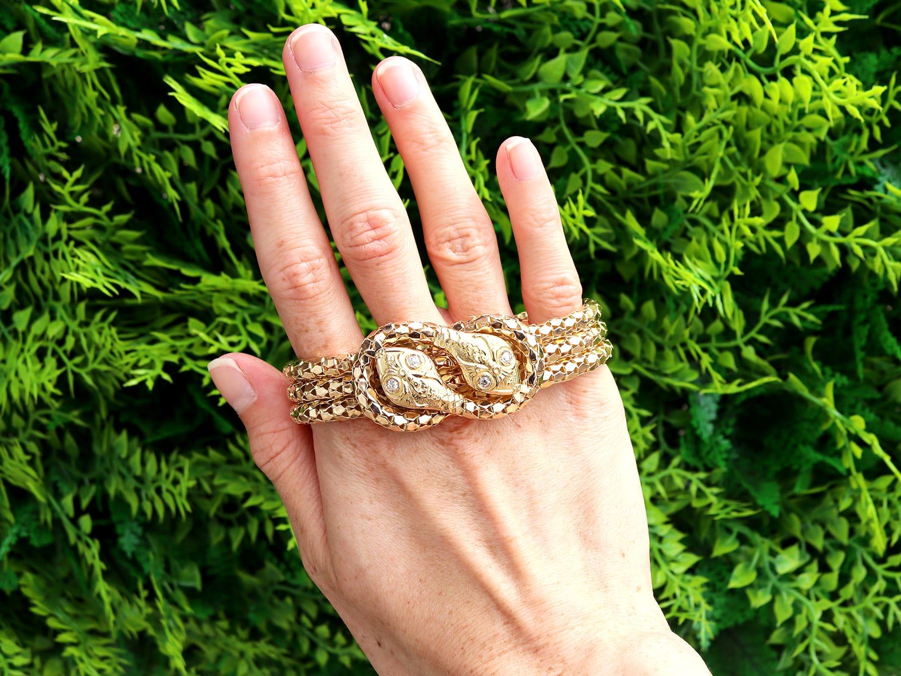 An exceptional, fine and impressive antique and vintage Italian 0.25 carat diamond and 18 karat yellow gold snake bracelet; part of our snake jewelry collection.

This exceptional, fine and impressive vintage diamond bracelet has been crafted in 18k
