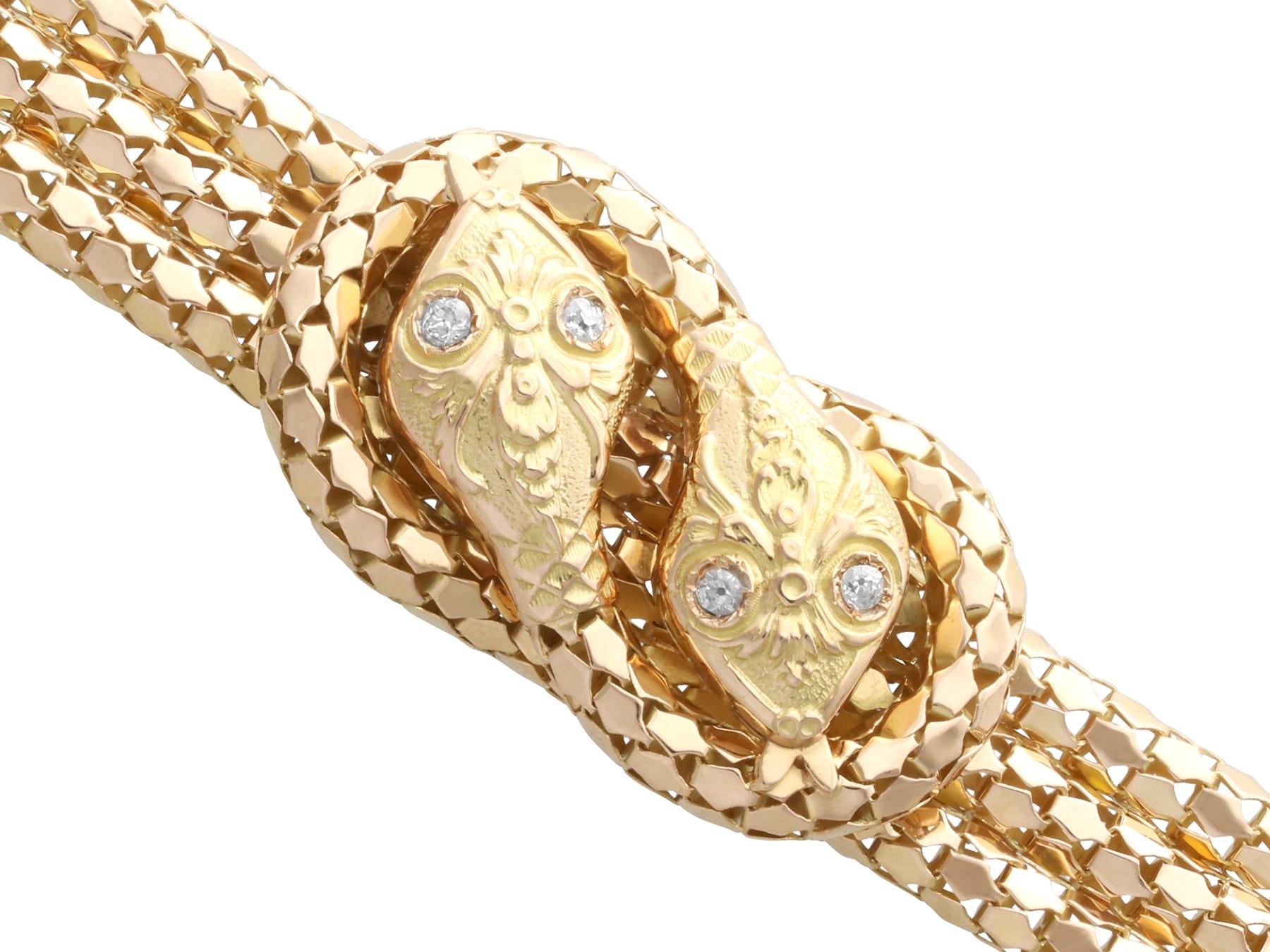 Antique and Vintage 0.25 Carat Diamond and 18k Yellow Gold Snake Bracelet For Sale 1