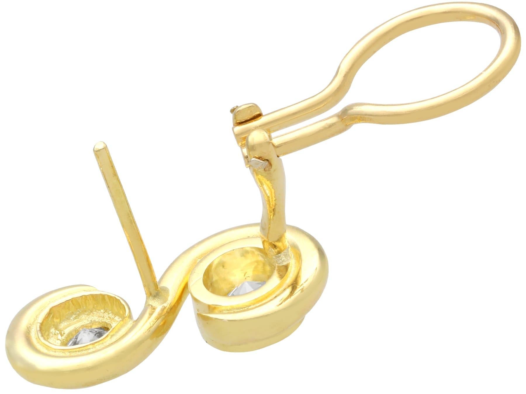 Antique and Vintage 2.48 Carat Diamond and 18k Yellow Gold Earrings For Sale 1