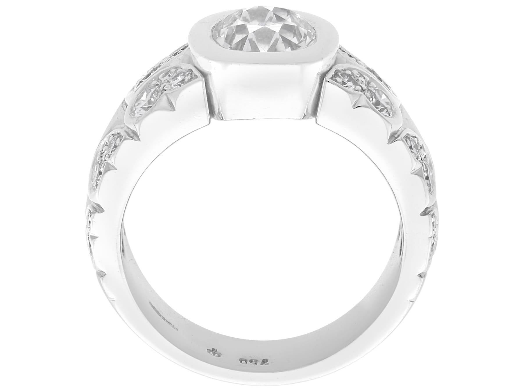 Antik und Vintage By 3,22ct Diamant und 18k Weißgold Ring im Angebot 3