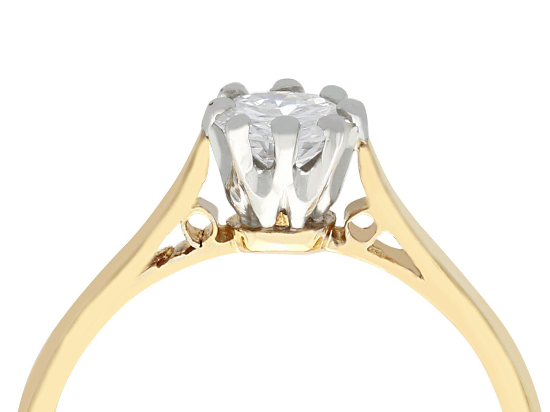 Anillo de compromiso solitario antiguo y vintage de diamantes y oro amarillo Corte redondo en venta