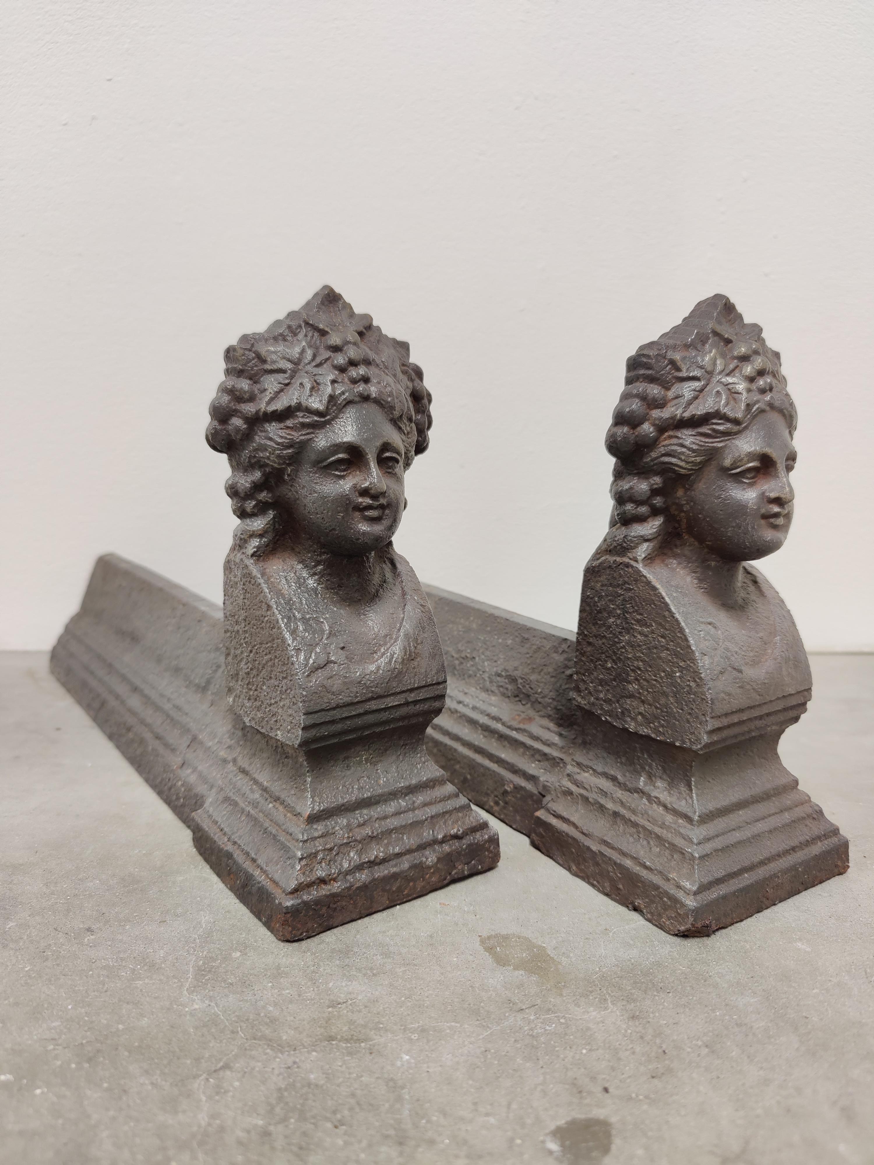 Antique andirons, woman wearing a grape headdress - very decorative.

Weight: 12 lbs / 5 kg.

Upon request they can be made black / pewter.

 