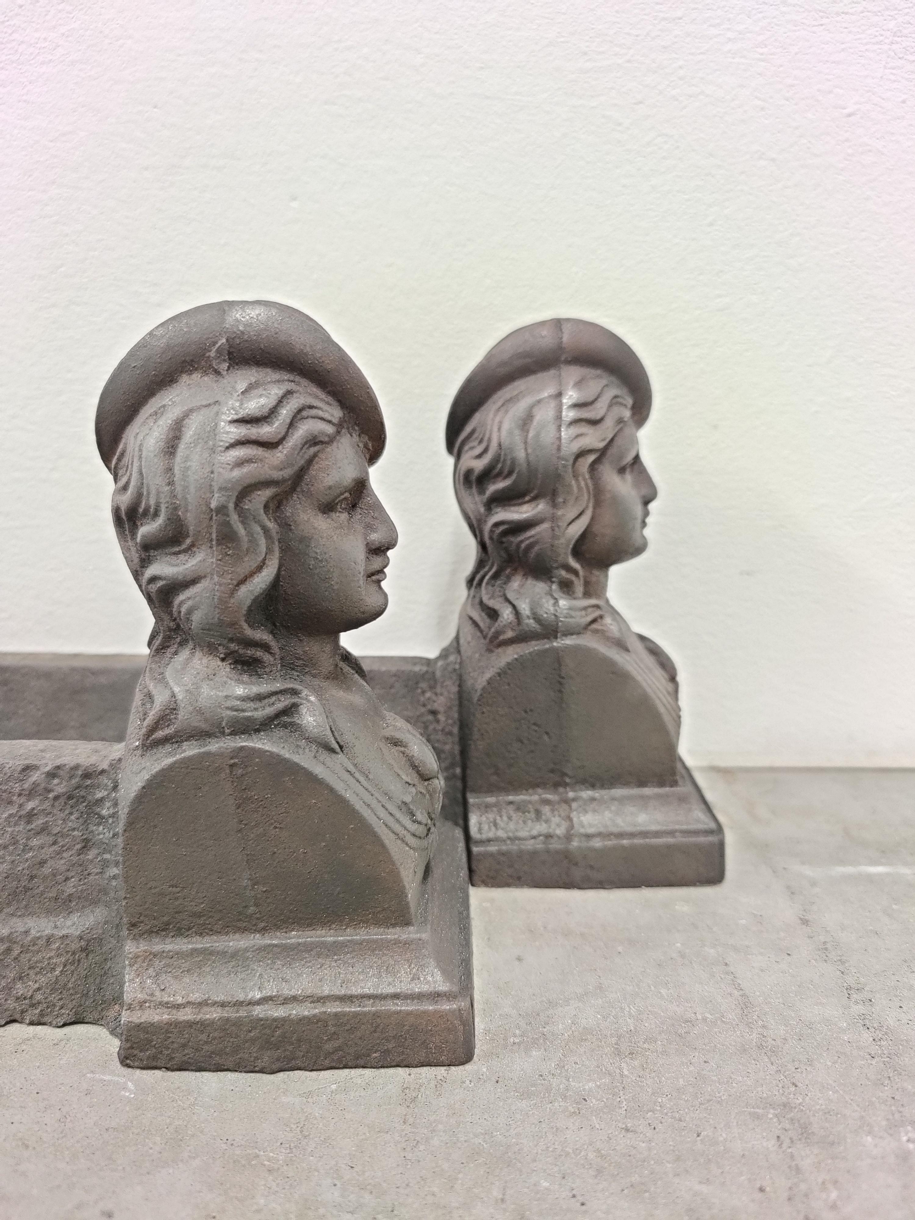 Antique Andirons / Fire Dogs, Woman with Hat In Good Condition For Sale In Haarlem, Noord-Holland