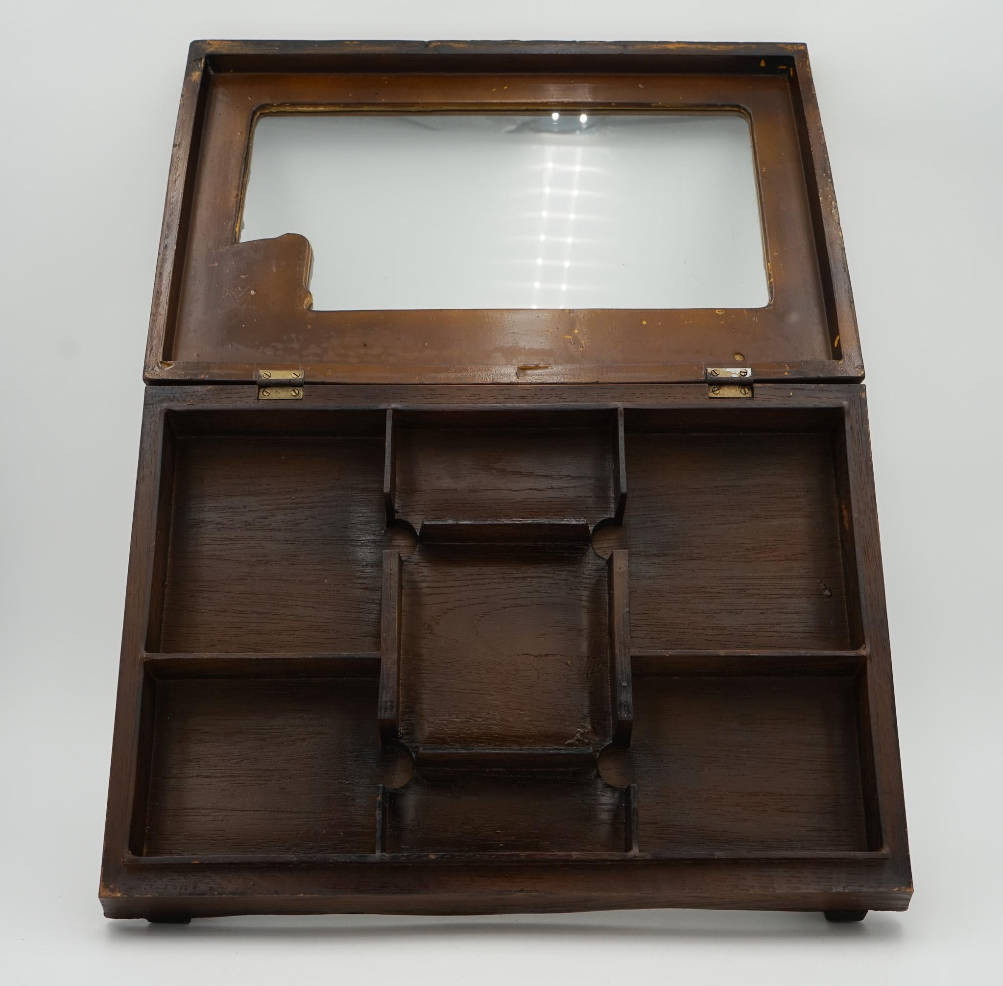 ANTIQUE ANGLO DUTCH CIGAR CO. WILLEM II OAK GLAZED SHOP COUNTER DISPLAY CABiNET For Sale 3