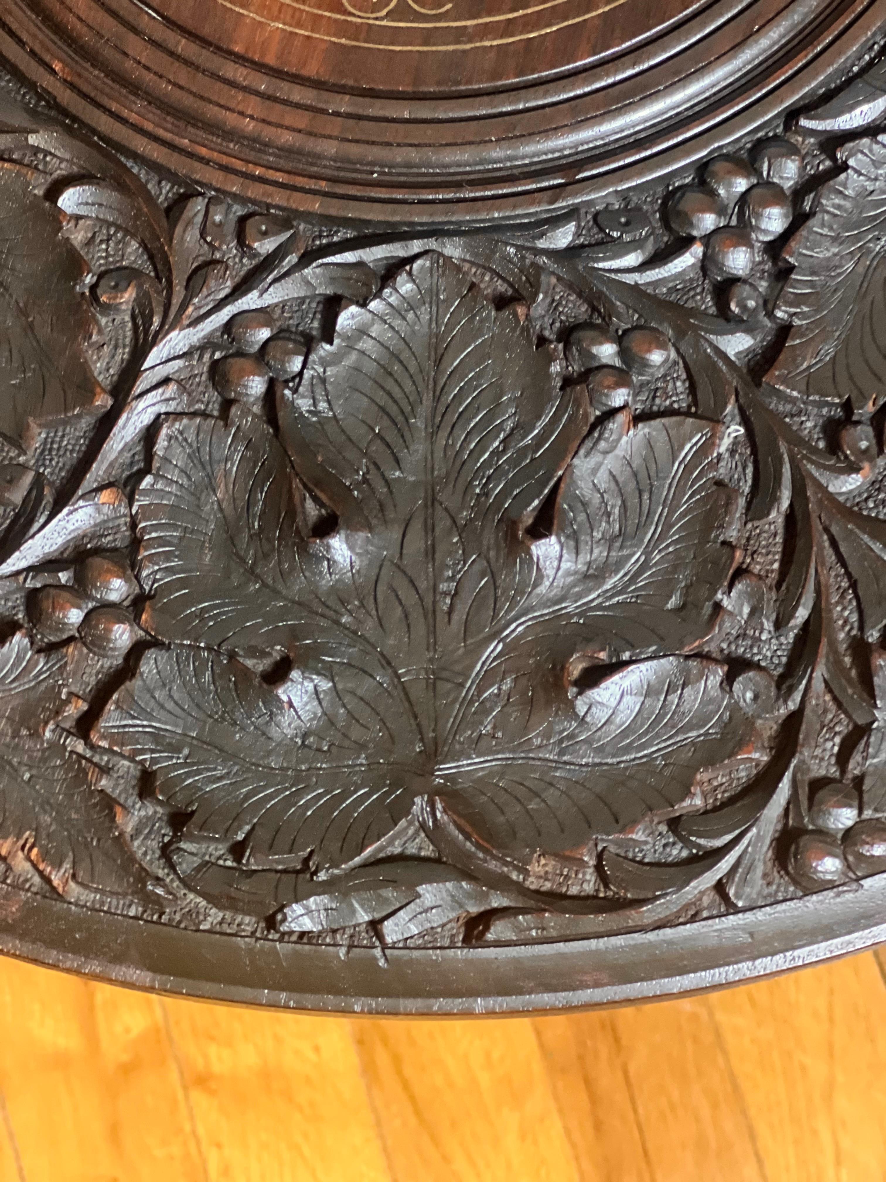 Antique Anglo-Indian Carved Hardwood Round Campaign Side Table en vente 3